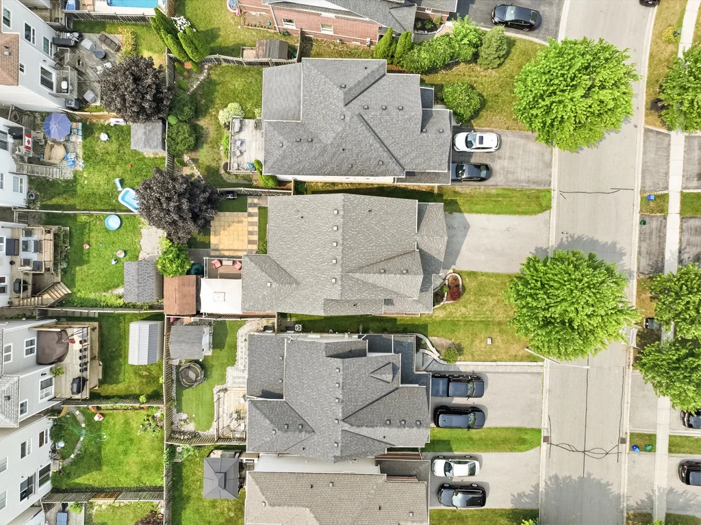 1407AshgroveCrescentOshawa-ReidMediaAgency-004