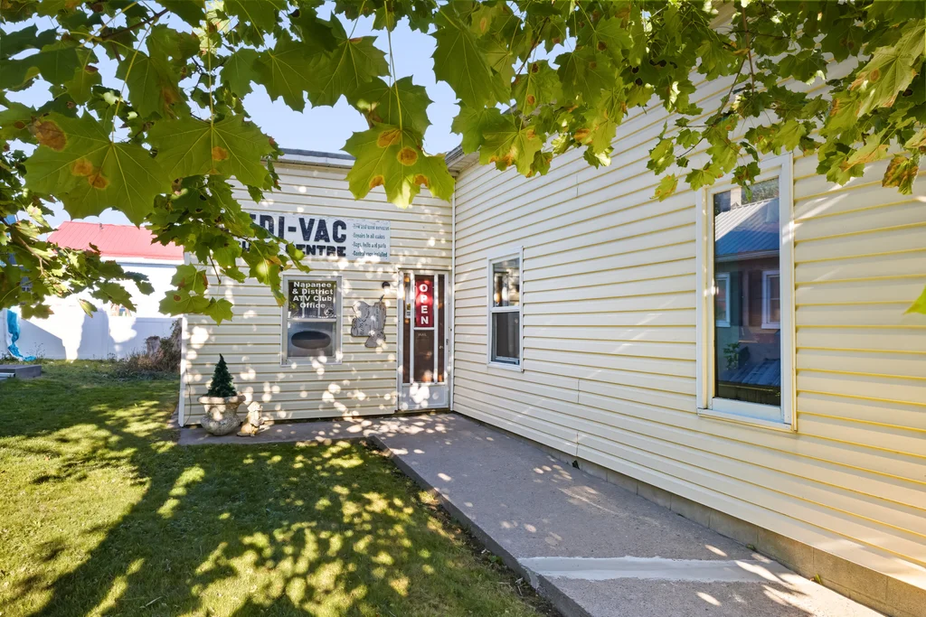 TCCS021025-09