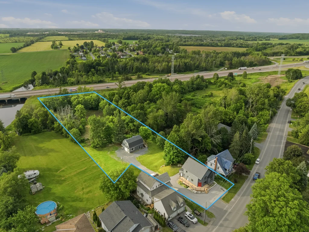 765PalaceRdNapanee-ReidMediaAgency-008