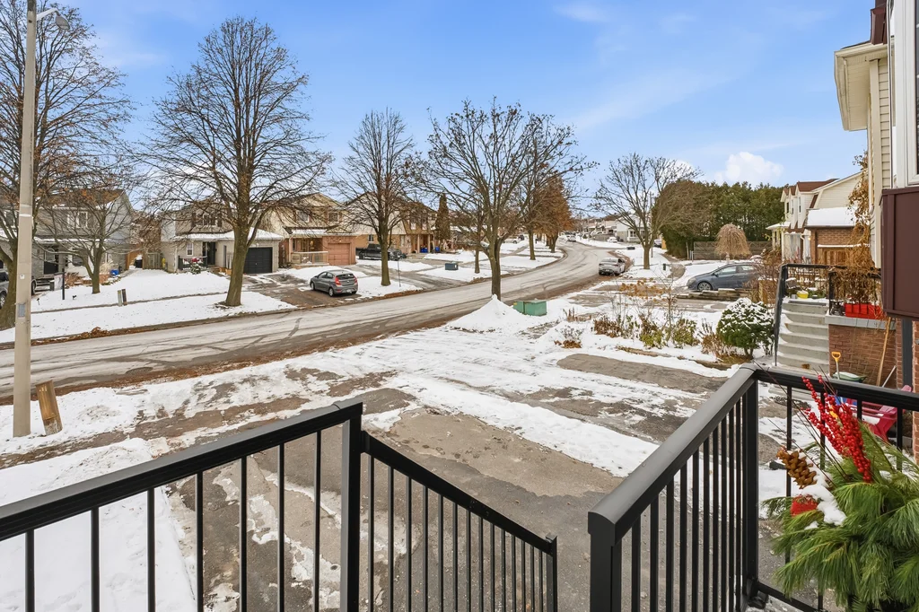 815AttersleyDr-ReidMediaAgency-005