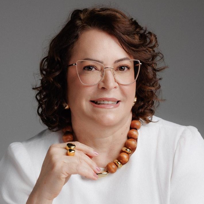 Dra. Ana Virginia Gama