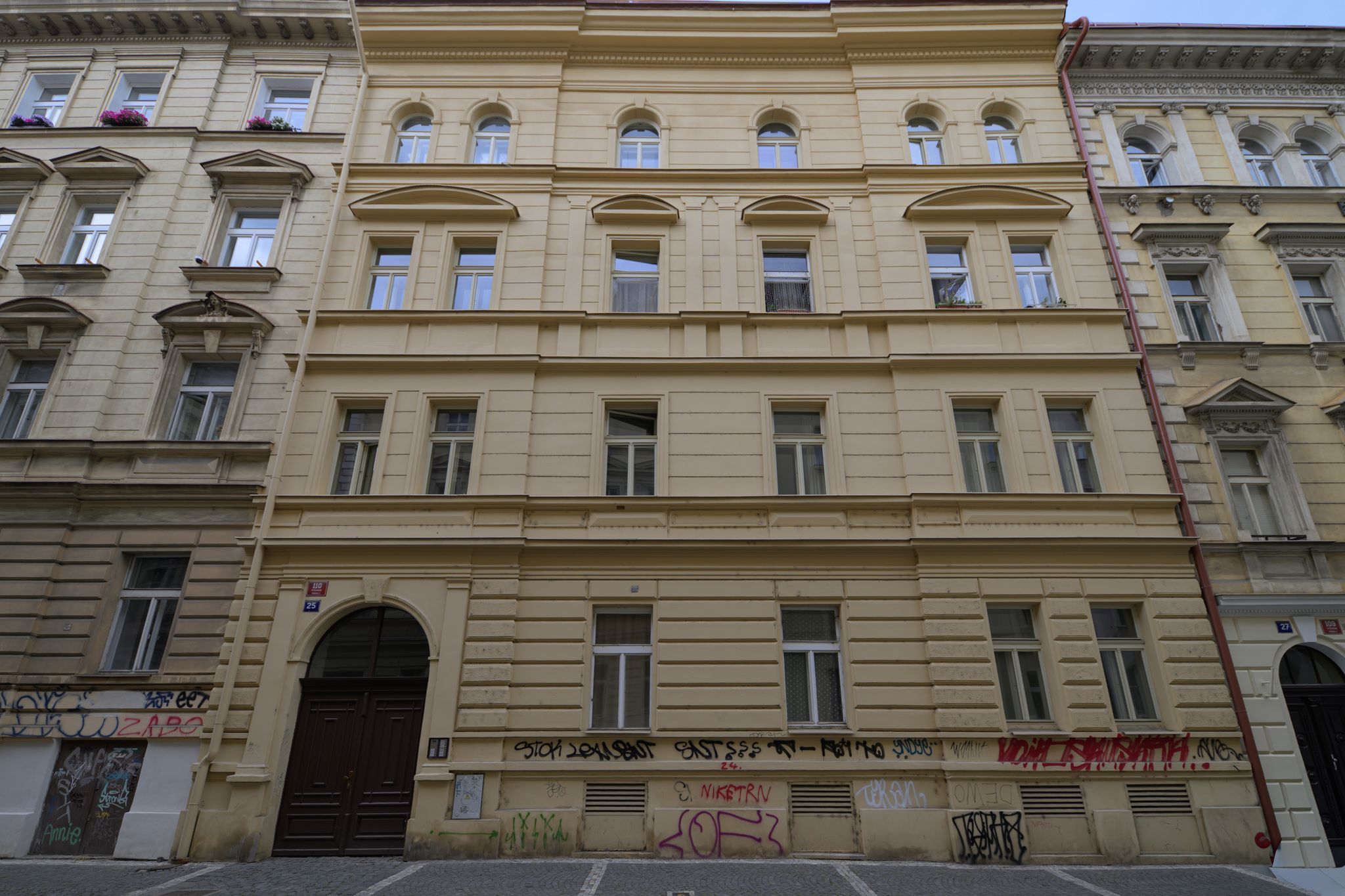 Image 12