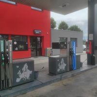 obchodní prostor 210 m²