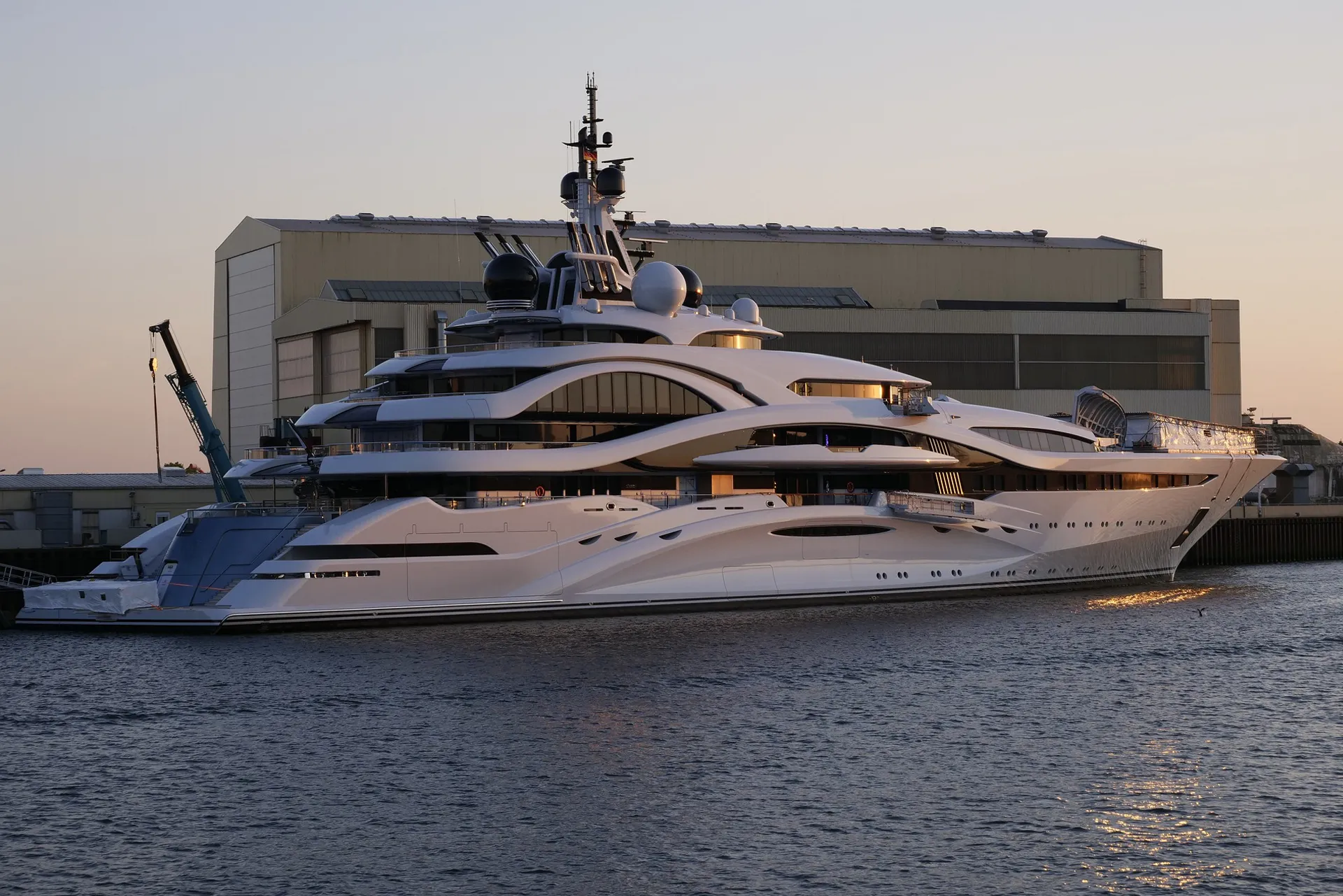 Ares Custom Yachts