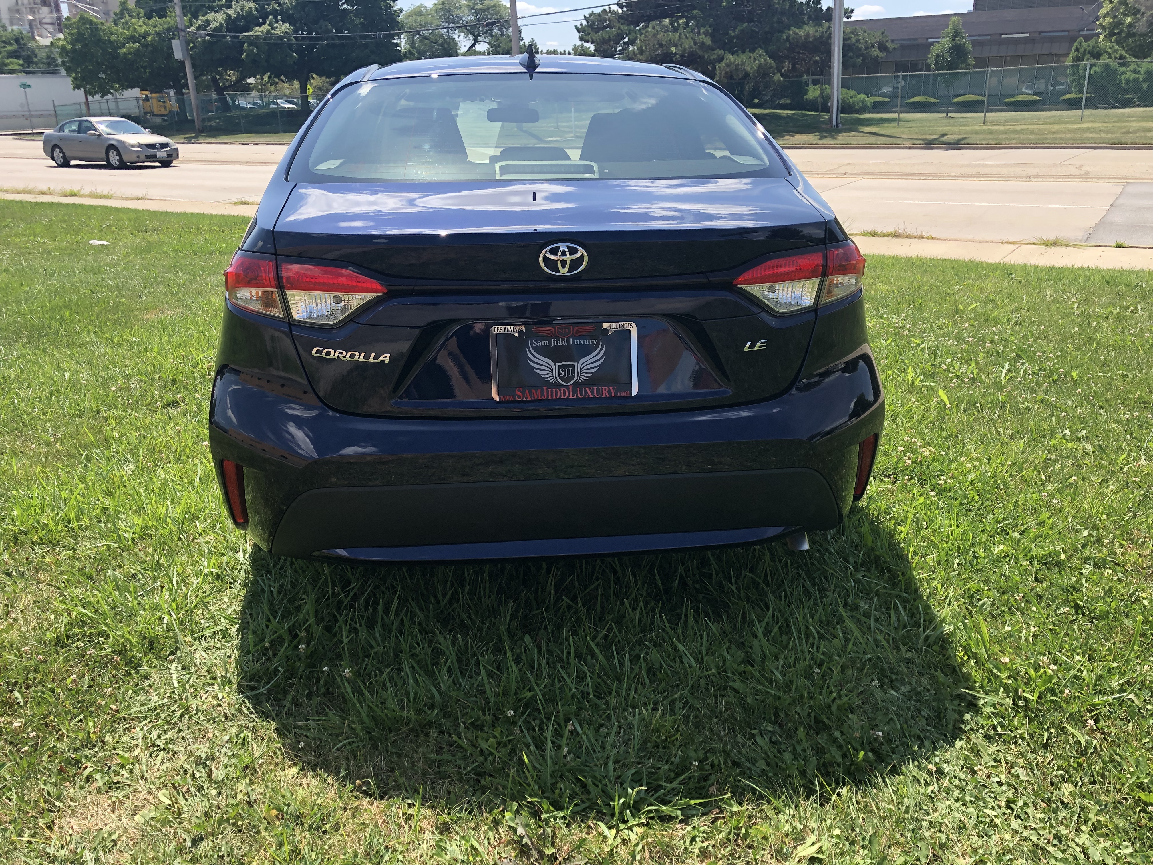 car-dealer-33