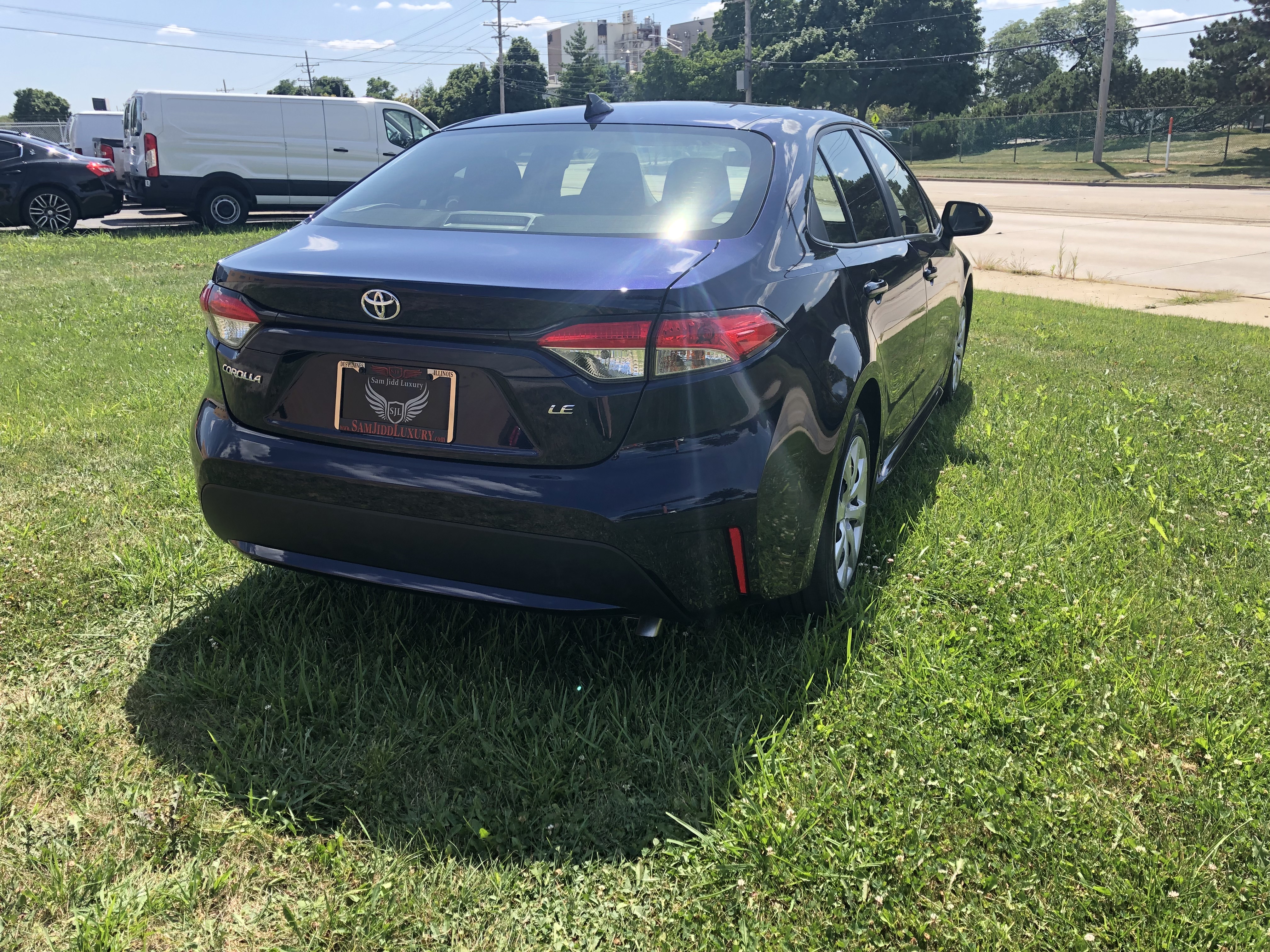 car-dealer-33