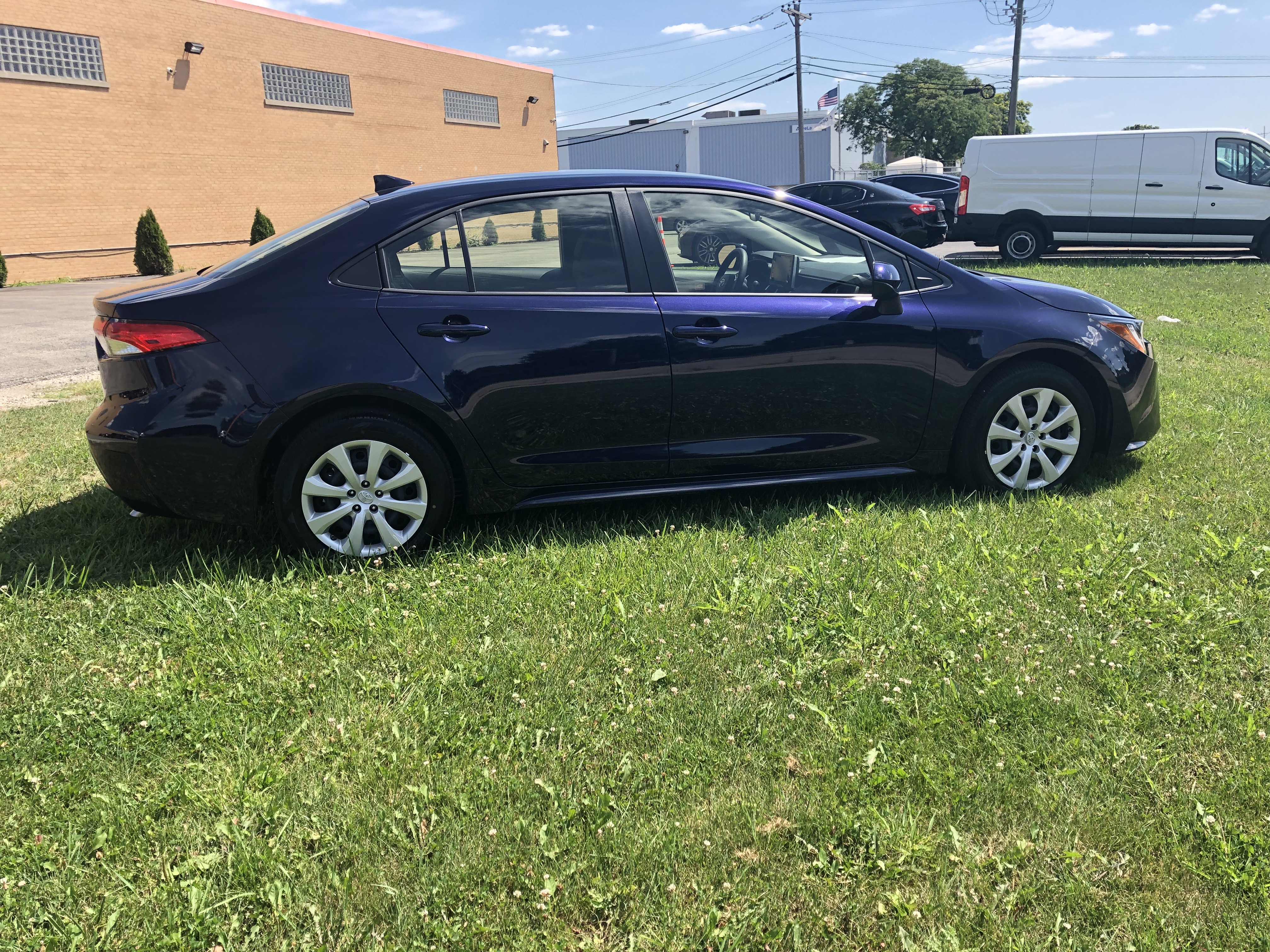 car-dealer-33