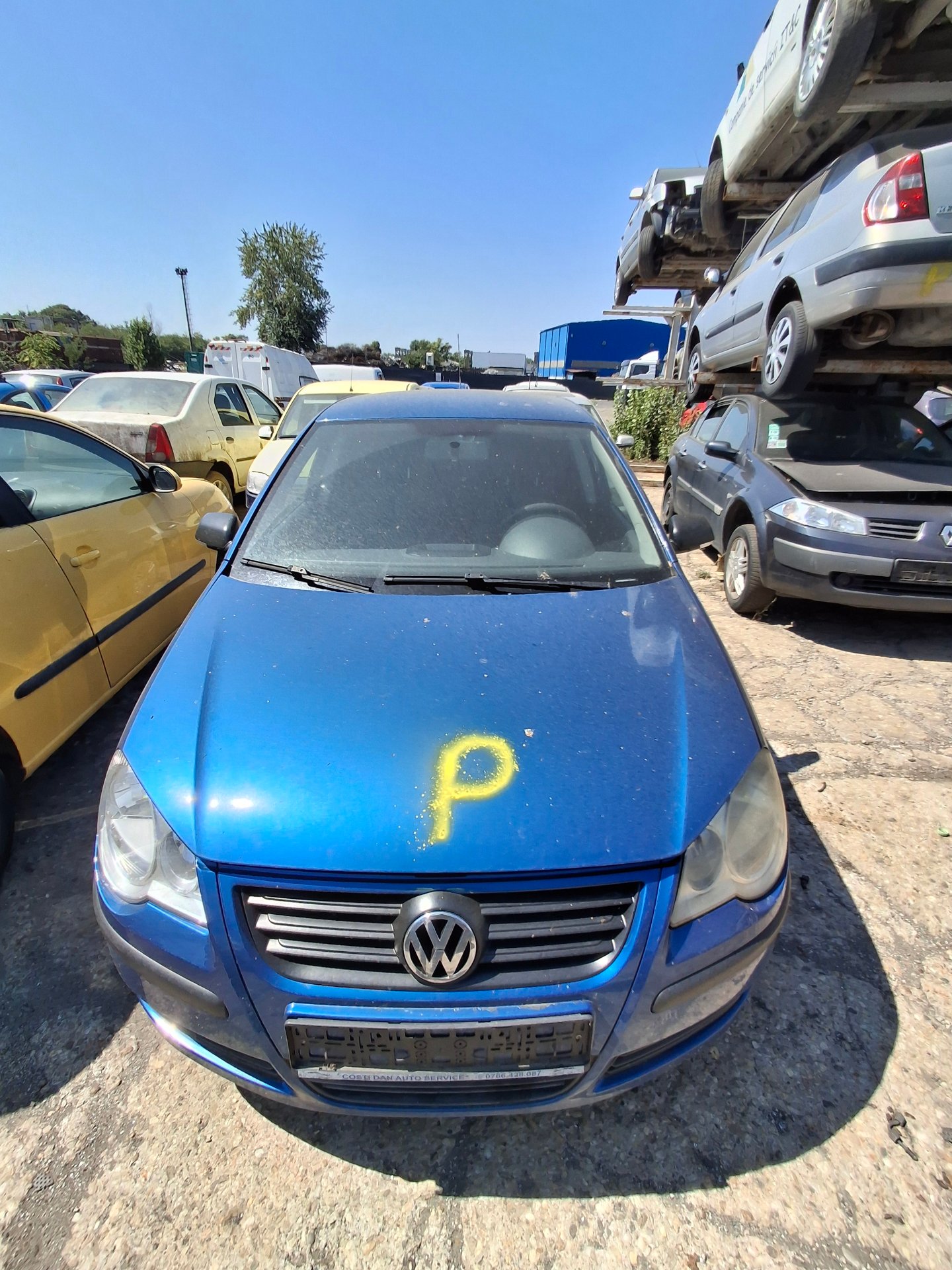 VOLKSWAGEN POLO