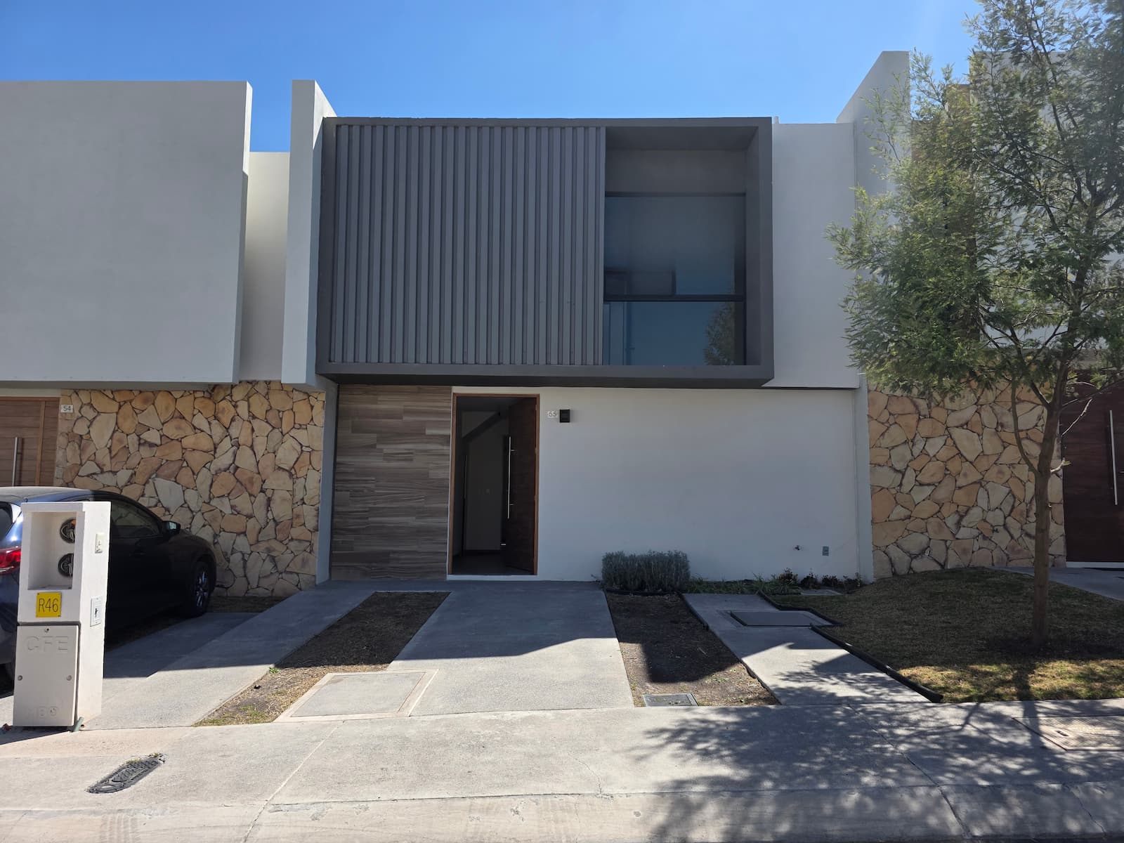 Casa en remate en PASEOS DE ZAKIA queretaro queretaro | Rembia