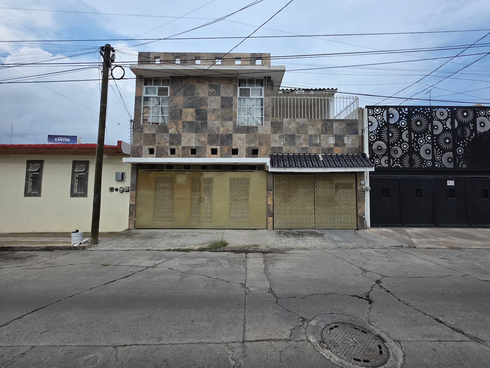 Casa en remate en JARDINES DEL MORAL, León, Guanajuato | Adjudicada | Rembia