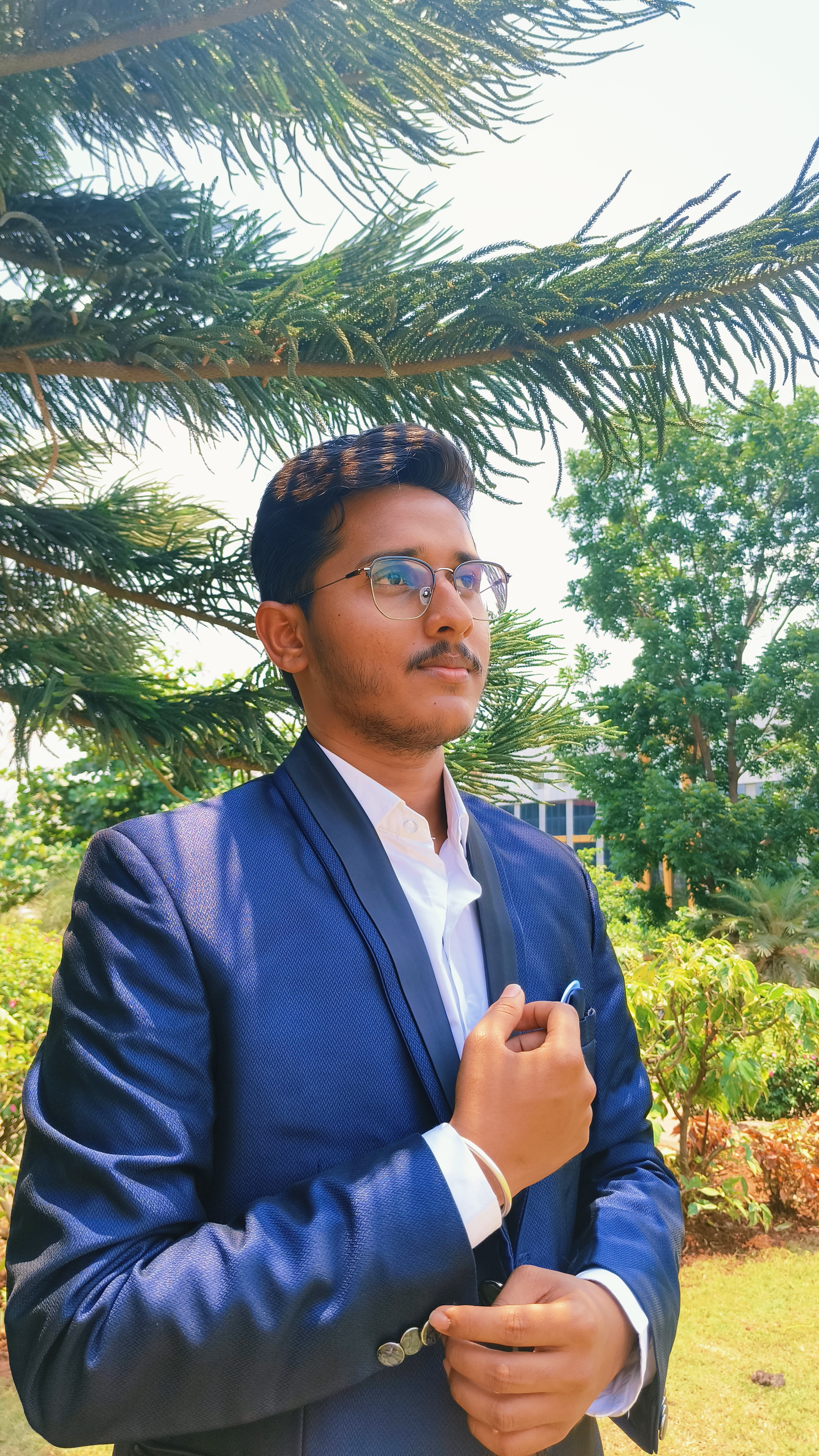 Vignesh P Shindhe