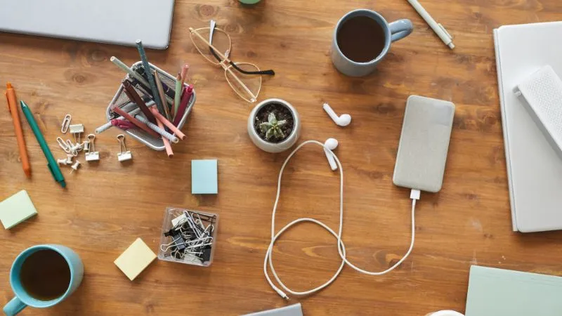 Imágen ilustrativa, elementos de trabajo digital que uso como emprendedora digital