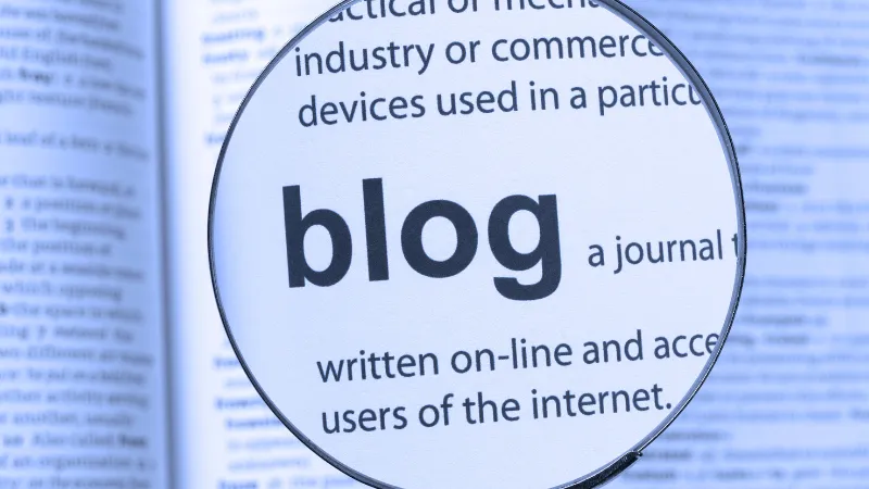 Lupa para entender qué es un blog