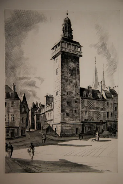 Le beffroi de la place