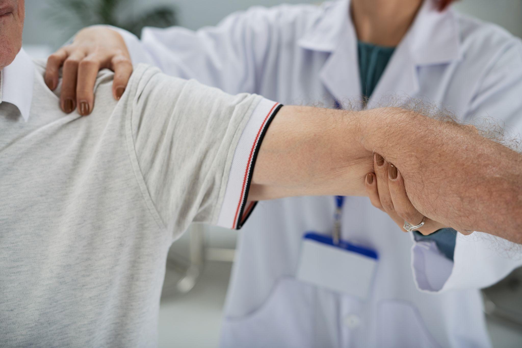 Shoulder Arthroscopy Explained: Conditions, Procedure & Recovery