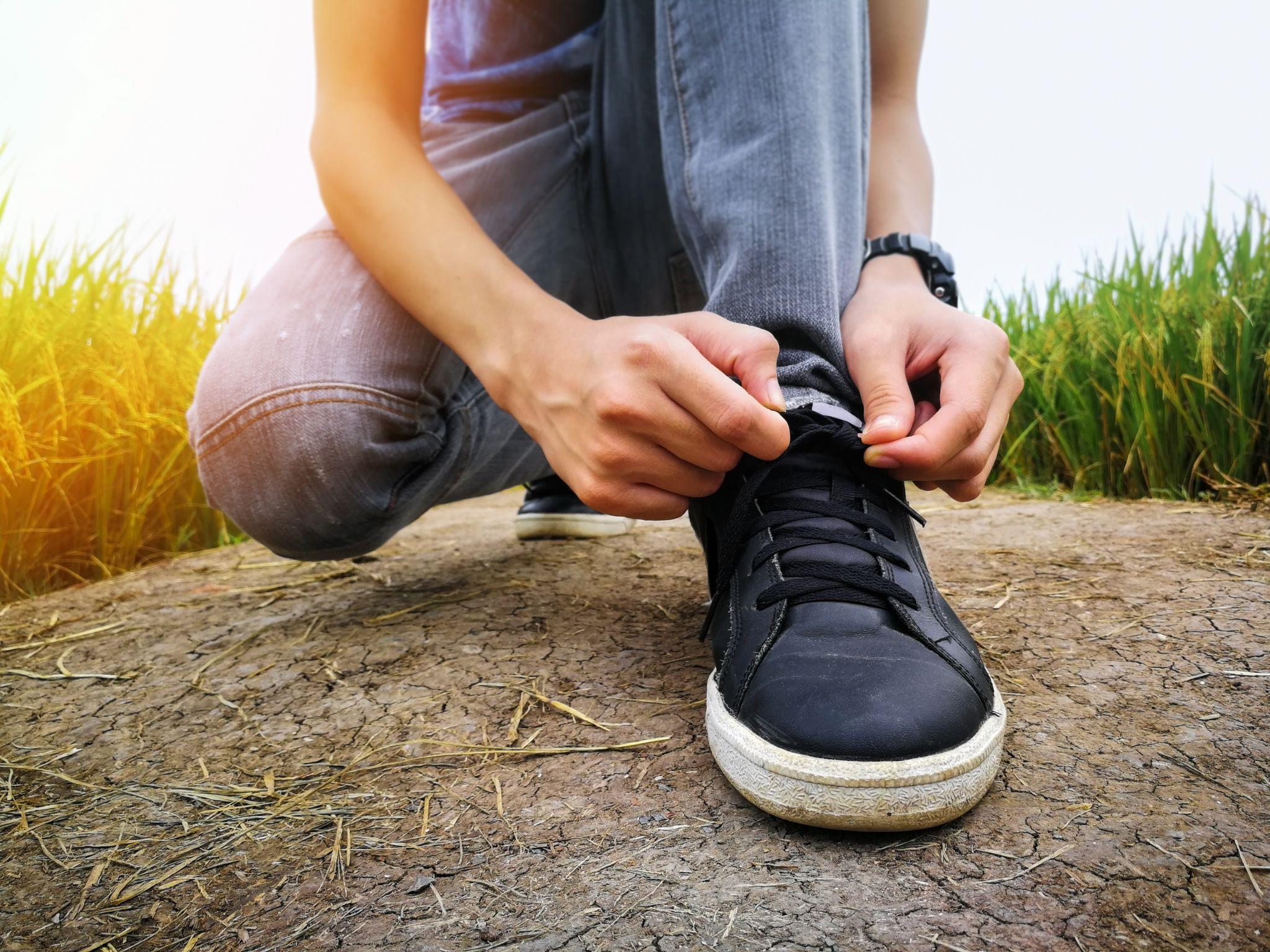 Footwear Guide: Top Shoes for Knee and Hip Patients