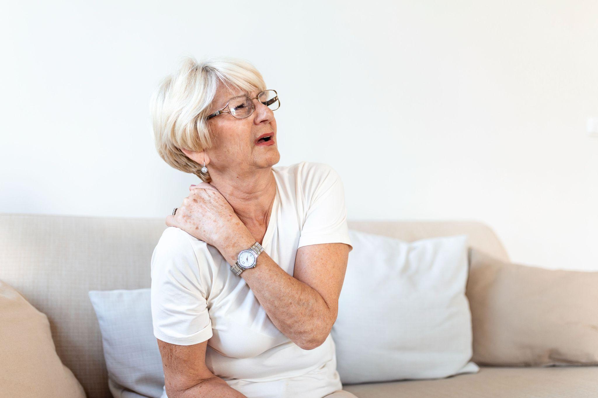 Managing Osteoporosis Risk With Orthopedic Interventions