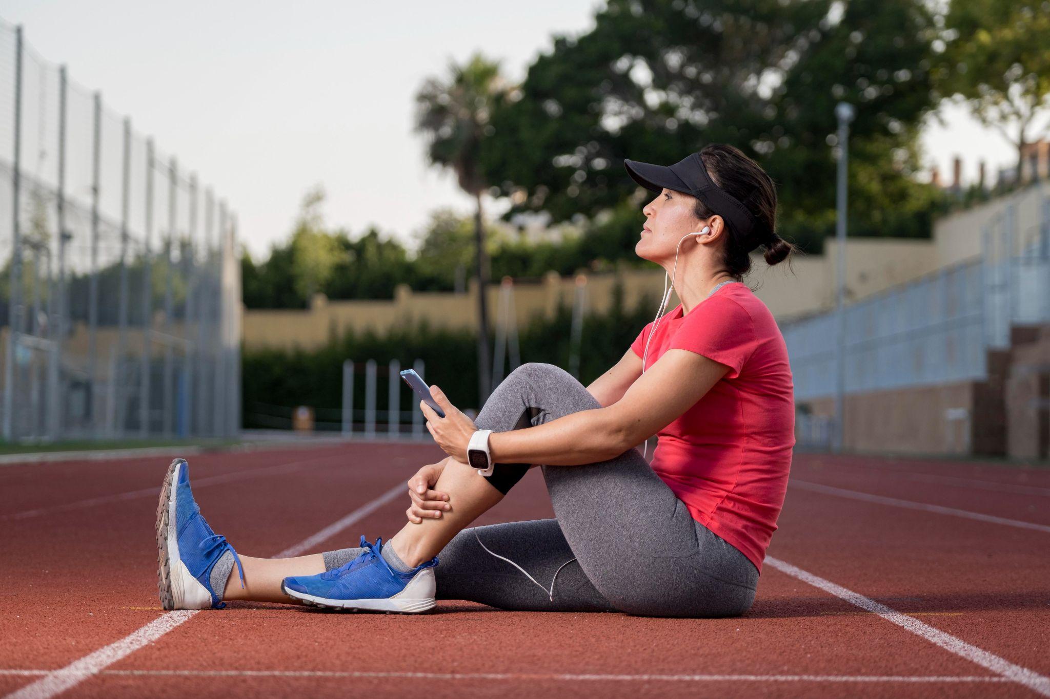 When to Suspect a Stress Fracture in Athletes