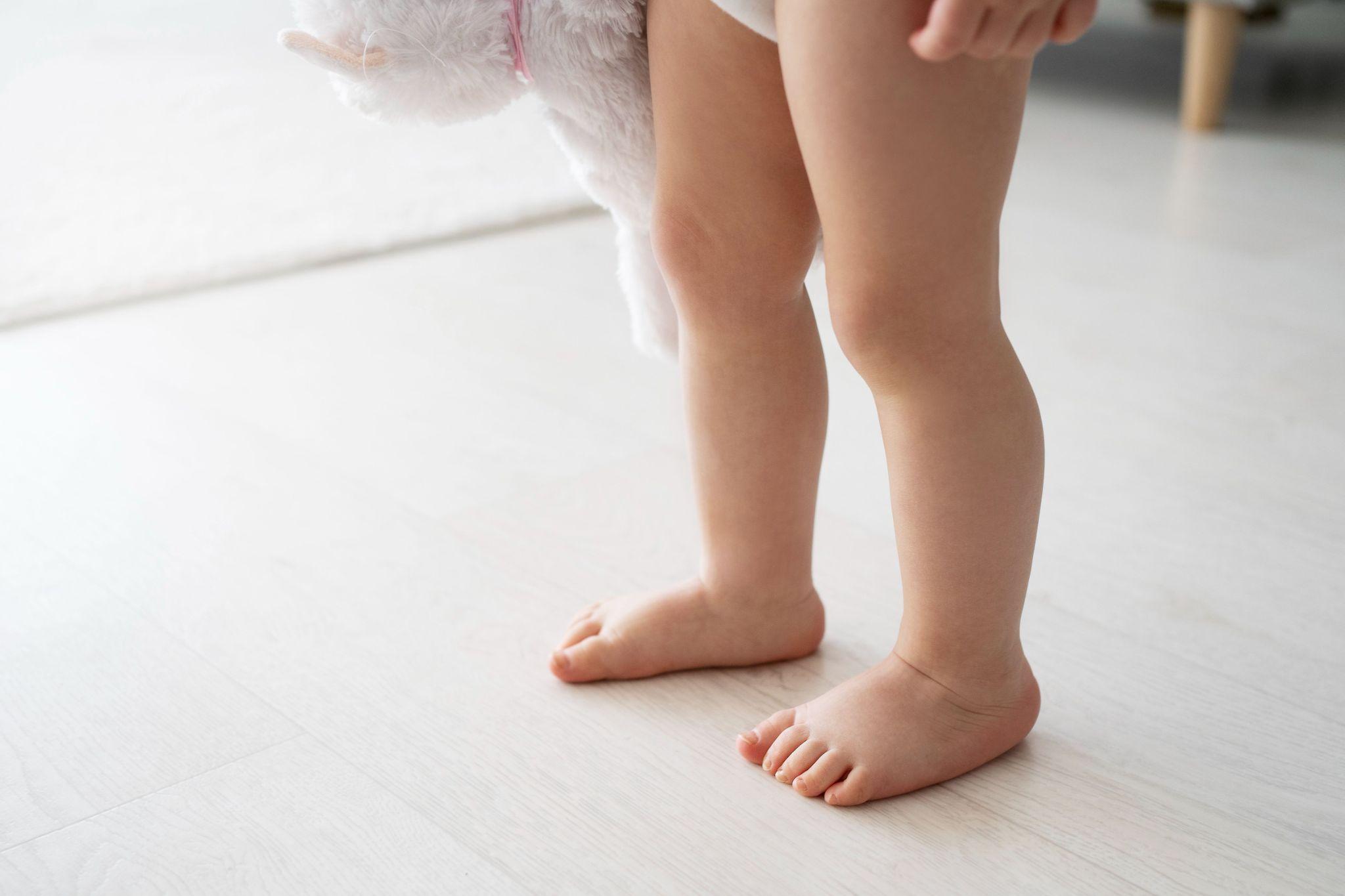 Children's Flatfoot: When Do Kids Need Orthotics & What Parents Need to Know