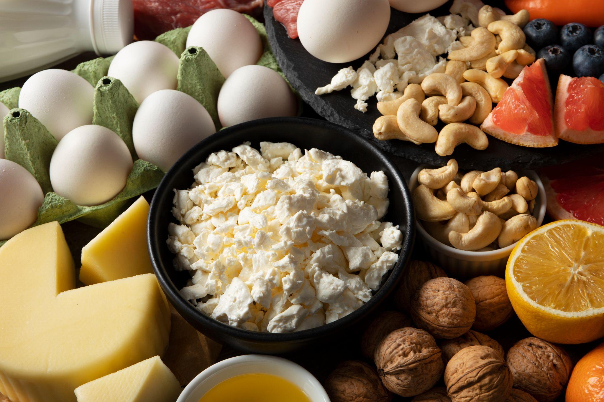 An illustration of Calcium rich foods like cottage cheese and eggs.