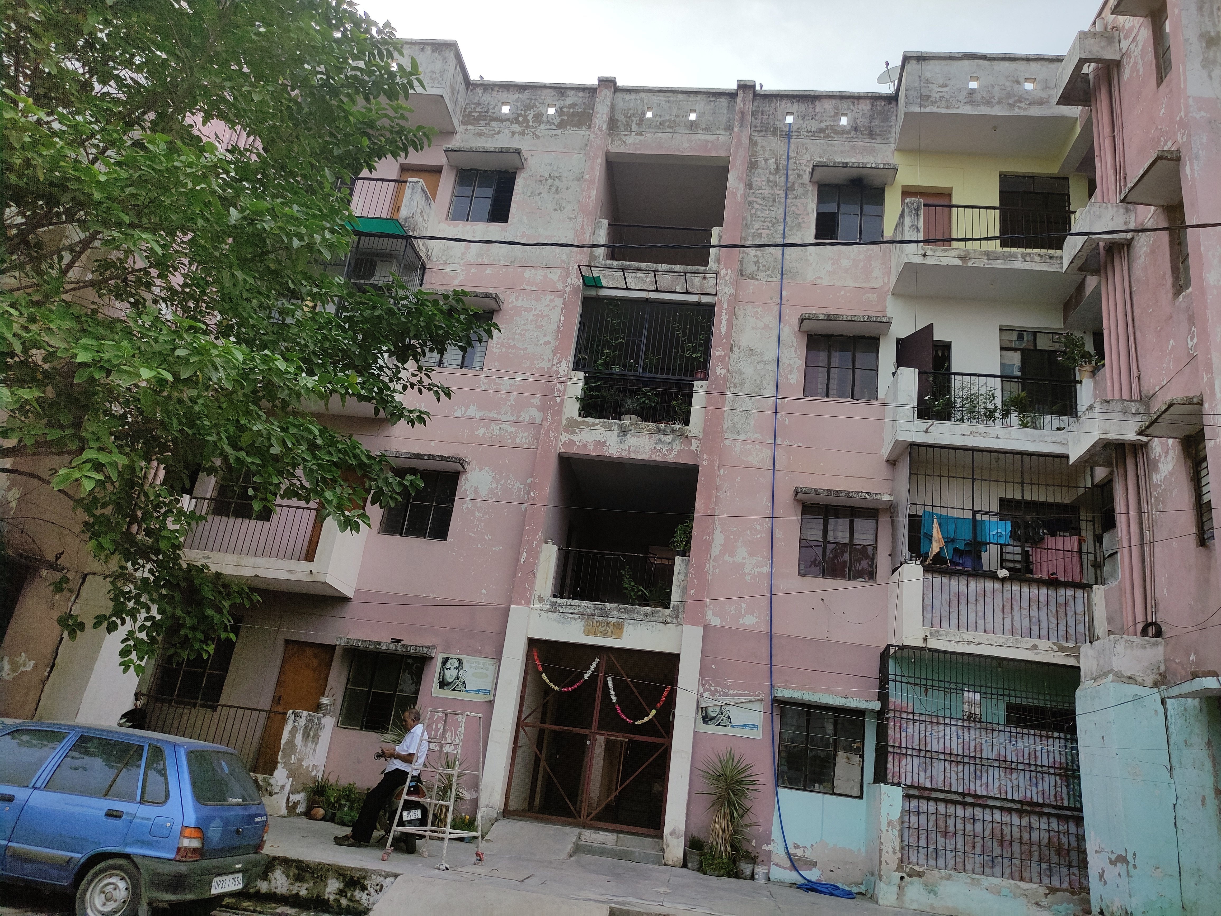 2 BHK, FLAT, AWAS VIKAS, PARA