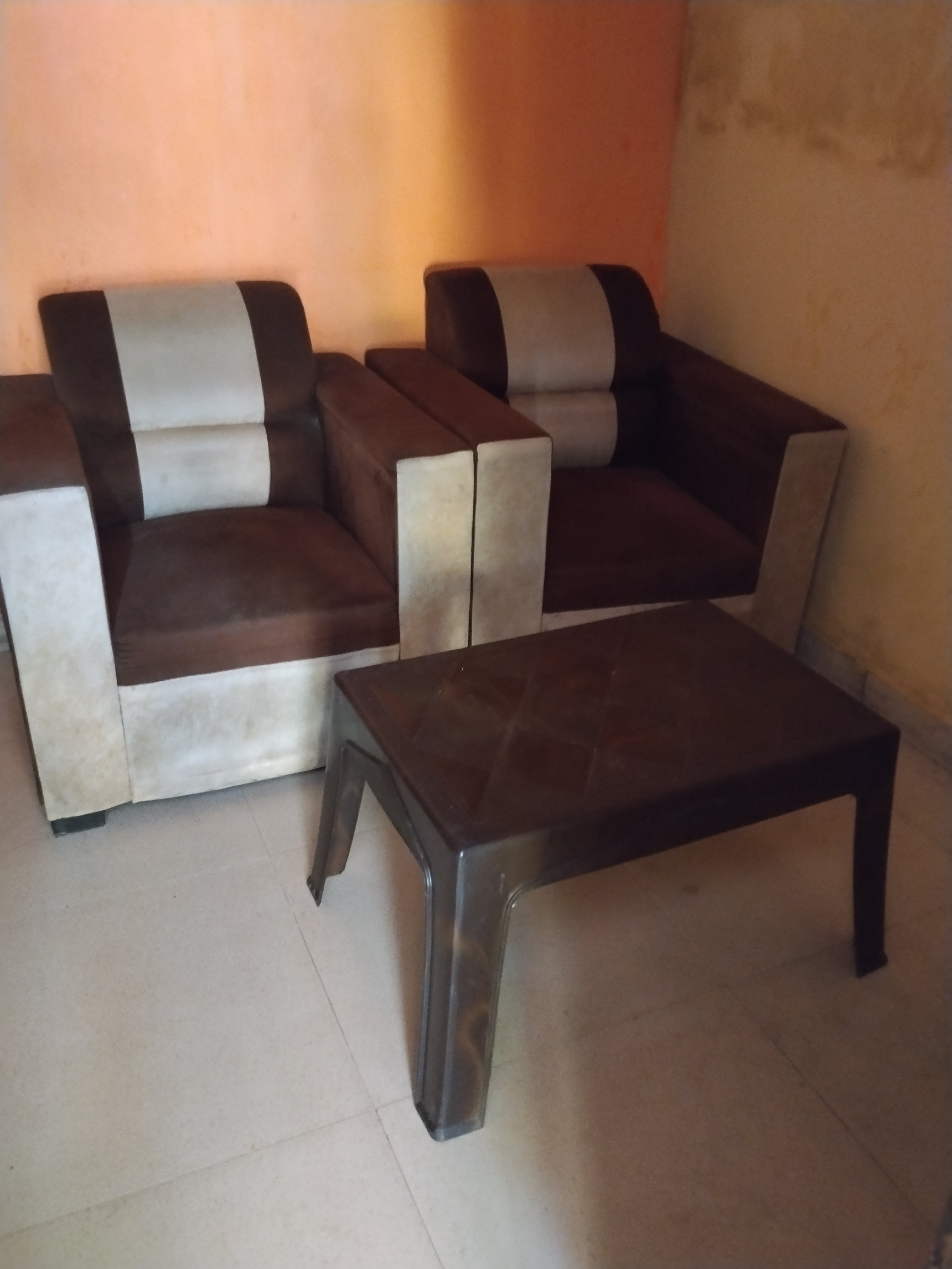 1BHK Semi-furnished Flat for rent