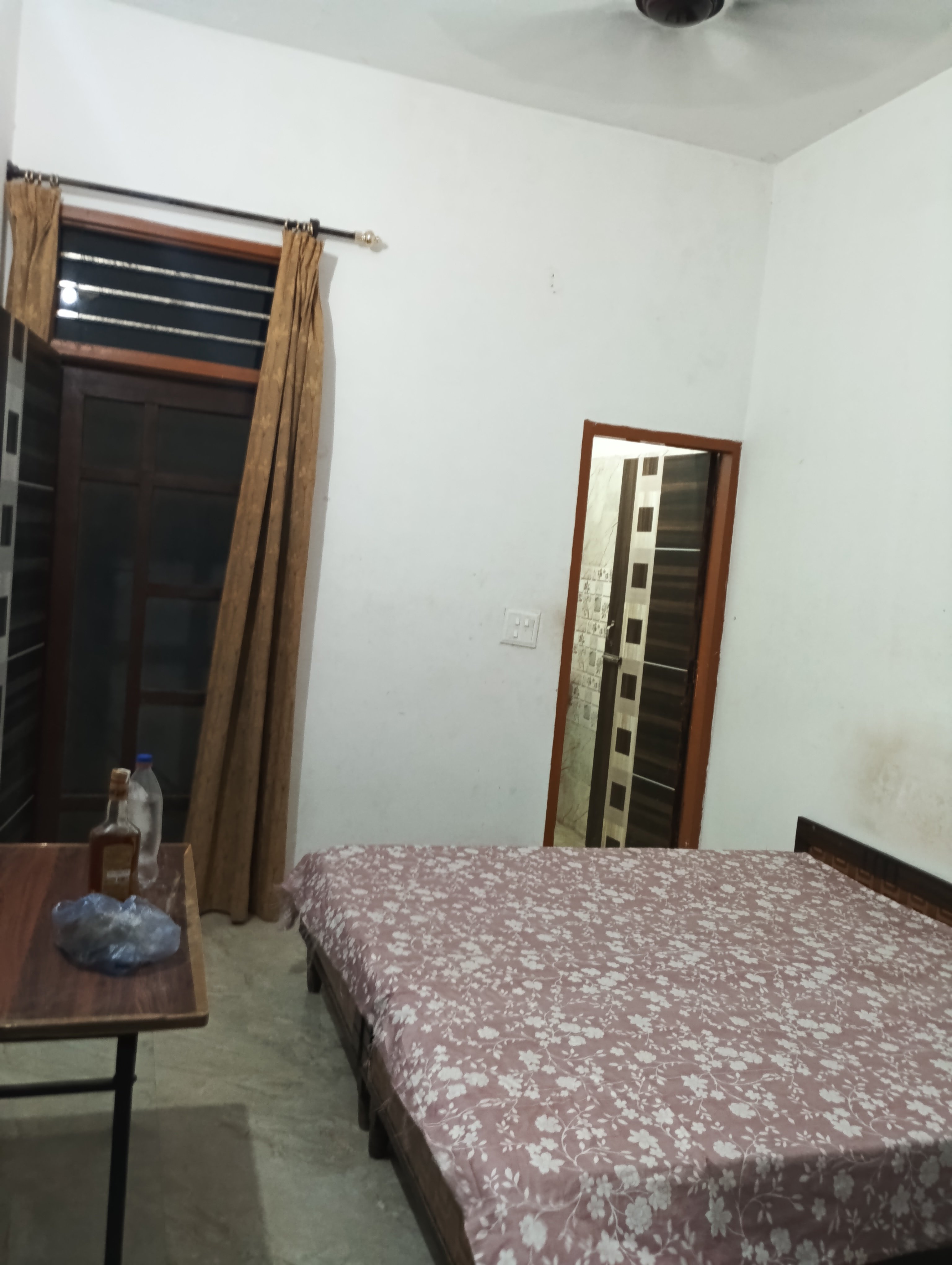 1RK Furnished Room for rent in Location set — photo 1