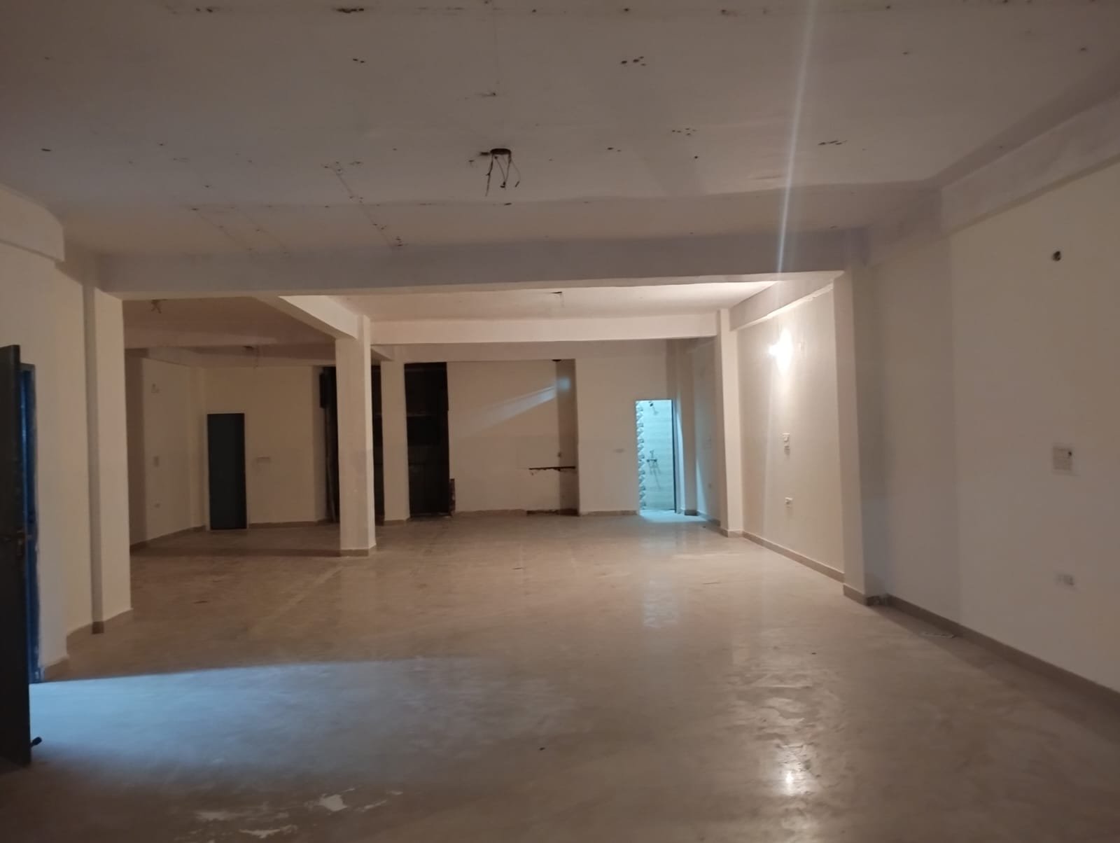 Spacious Warehouse for Rent in Vasundhara Sector 2C — photo 1
