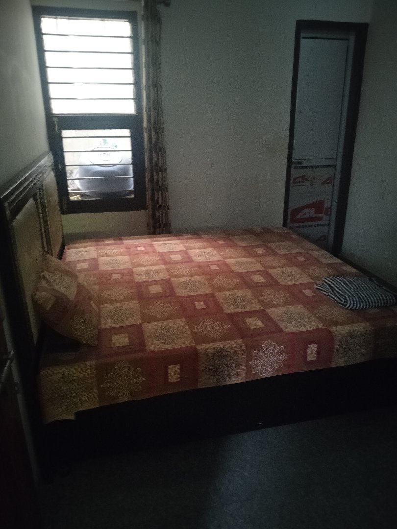 Room for Rent in Radala - Ideal Location