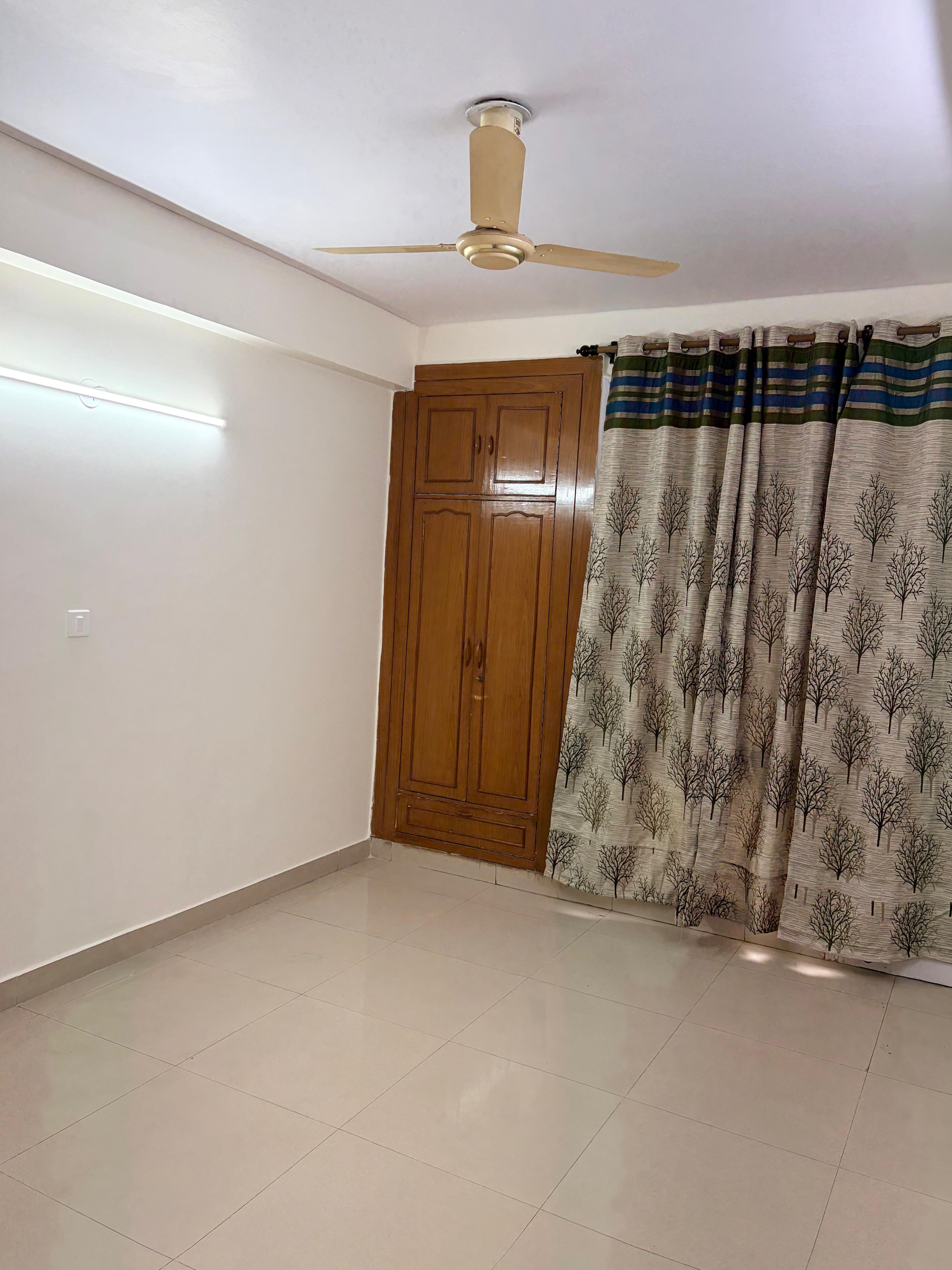 5BHK+ Semi-furnished Villas for sale