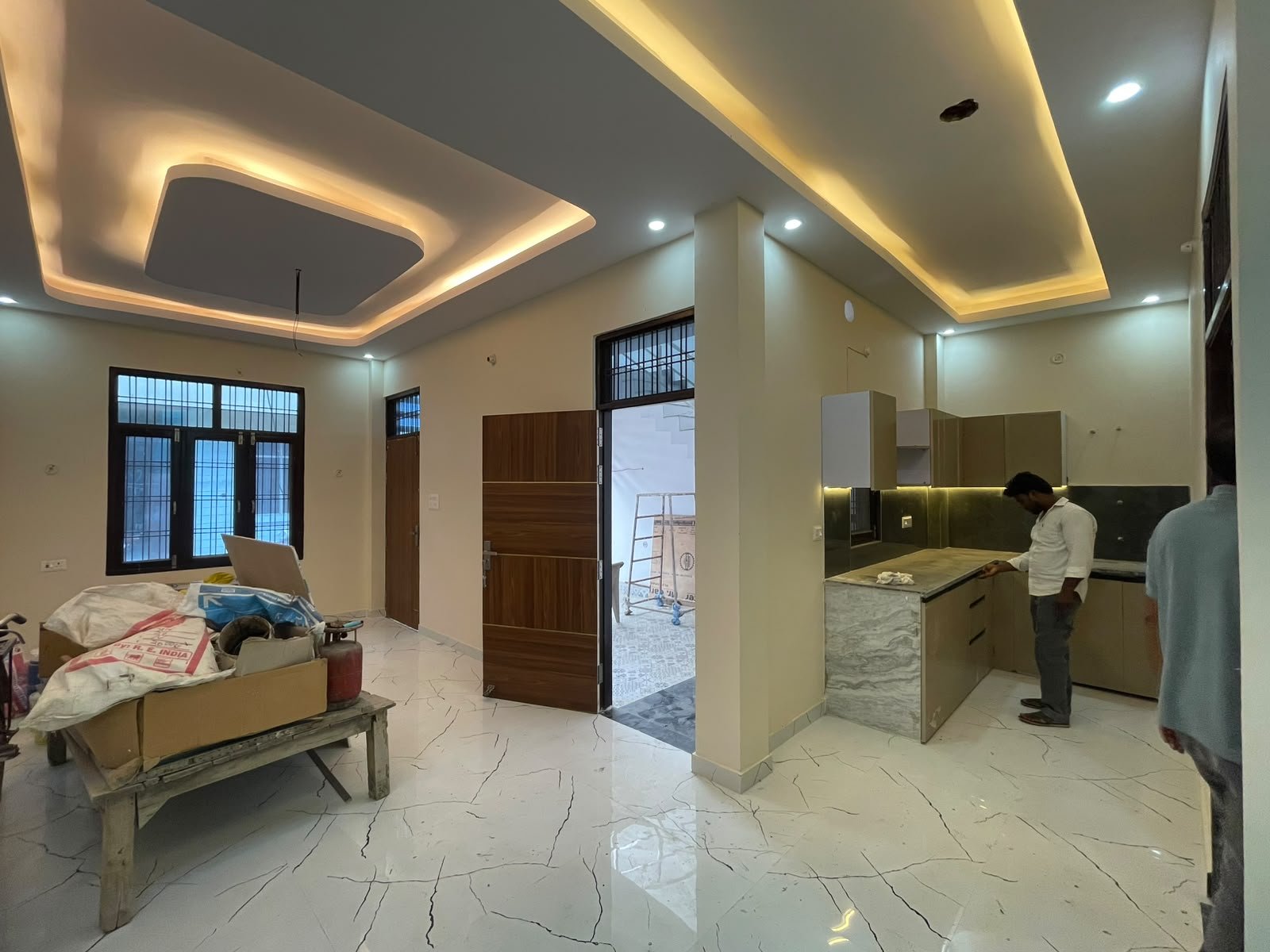 2BHK Semi-furnished Room for rent in Location set — photo 1