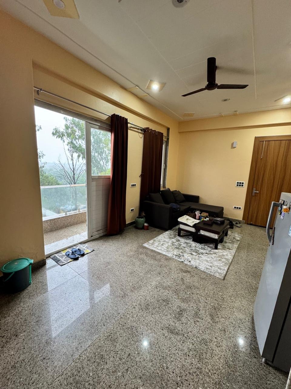 Spacious 2BHK Apartment for Rent in Noida Sector 43