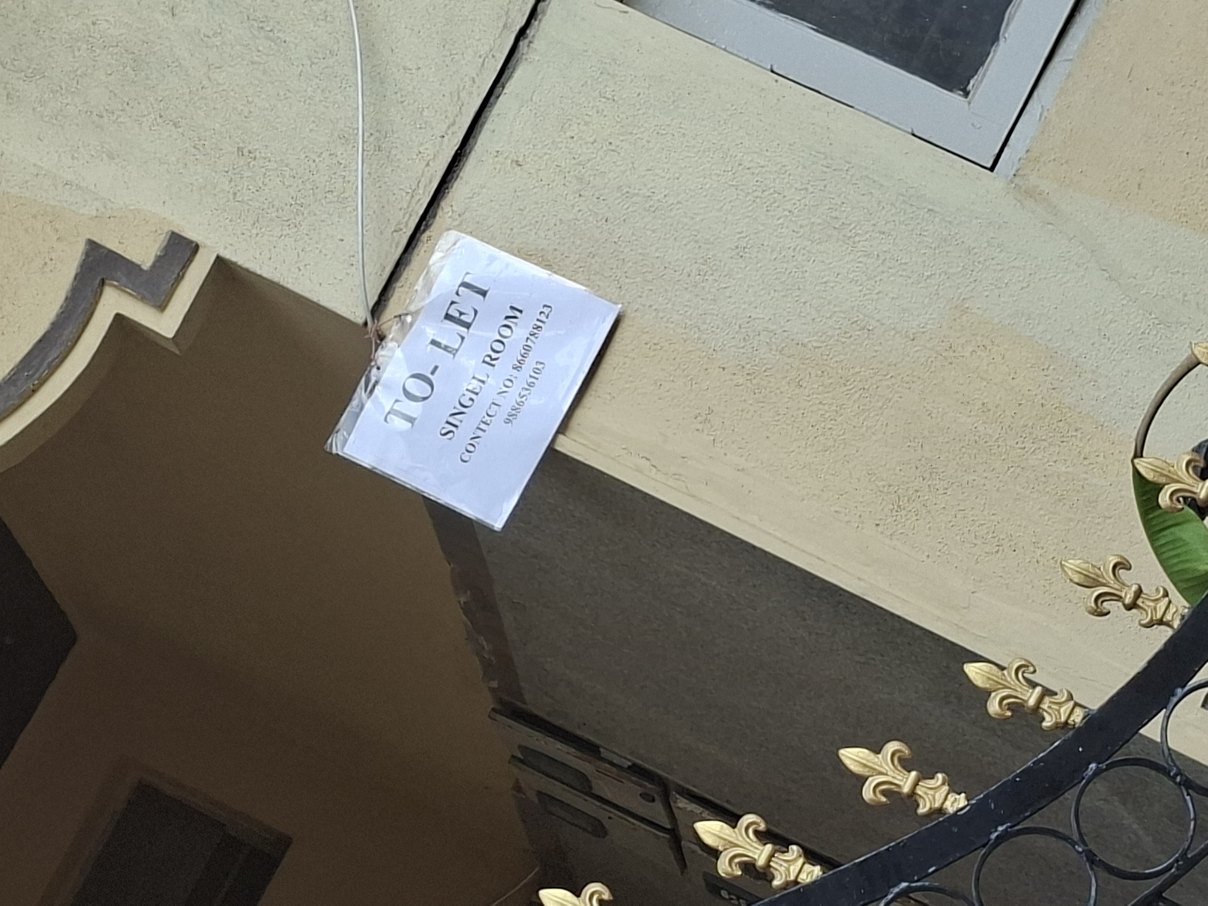 1RK Unfurnished Room for rent in Location set — photo 1