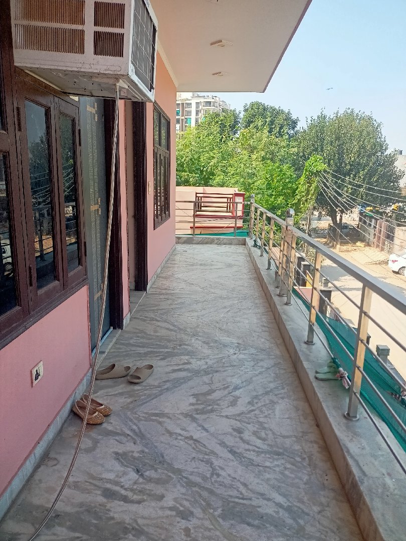 2BHK Unfurnished Flat for rent in Location set — photo 1