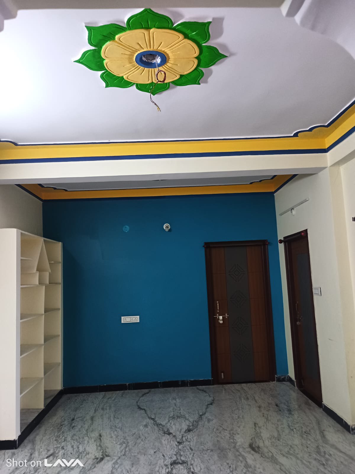 Spacious 2BHK Unfurnished House for Rent in a Family-Friendly Neighborhood — photo 1