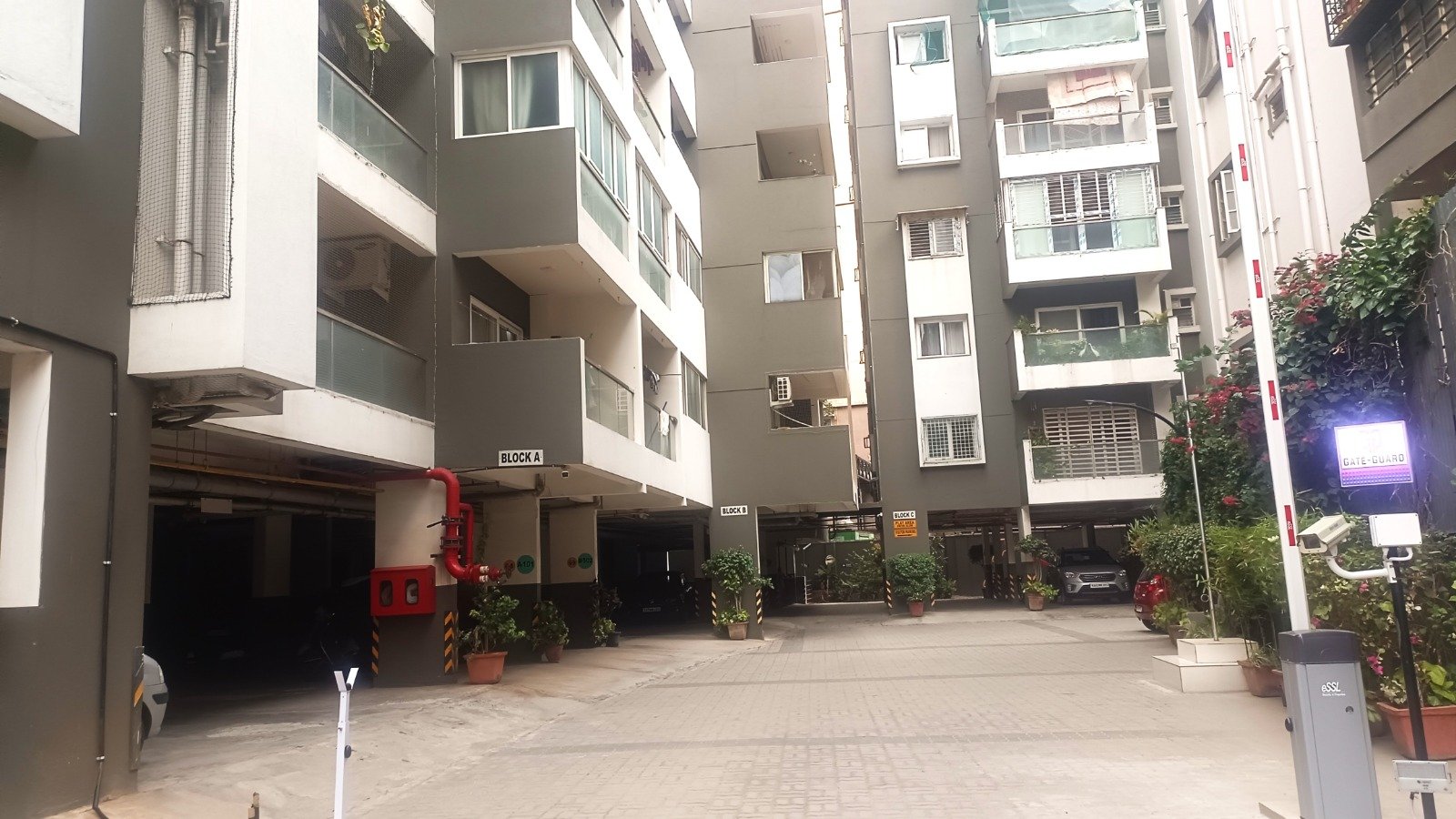 Spacious 3BHK Furnished Flat for Rent — photo 1