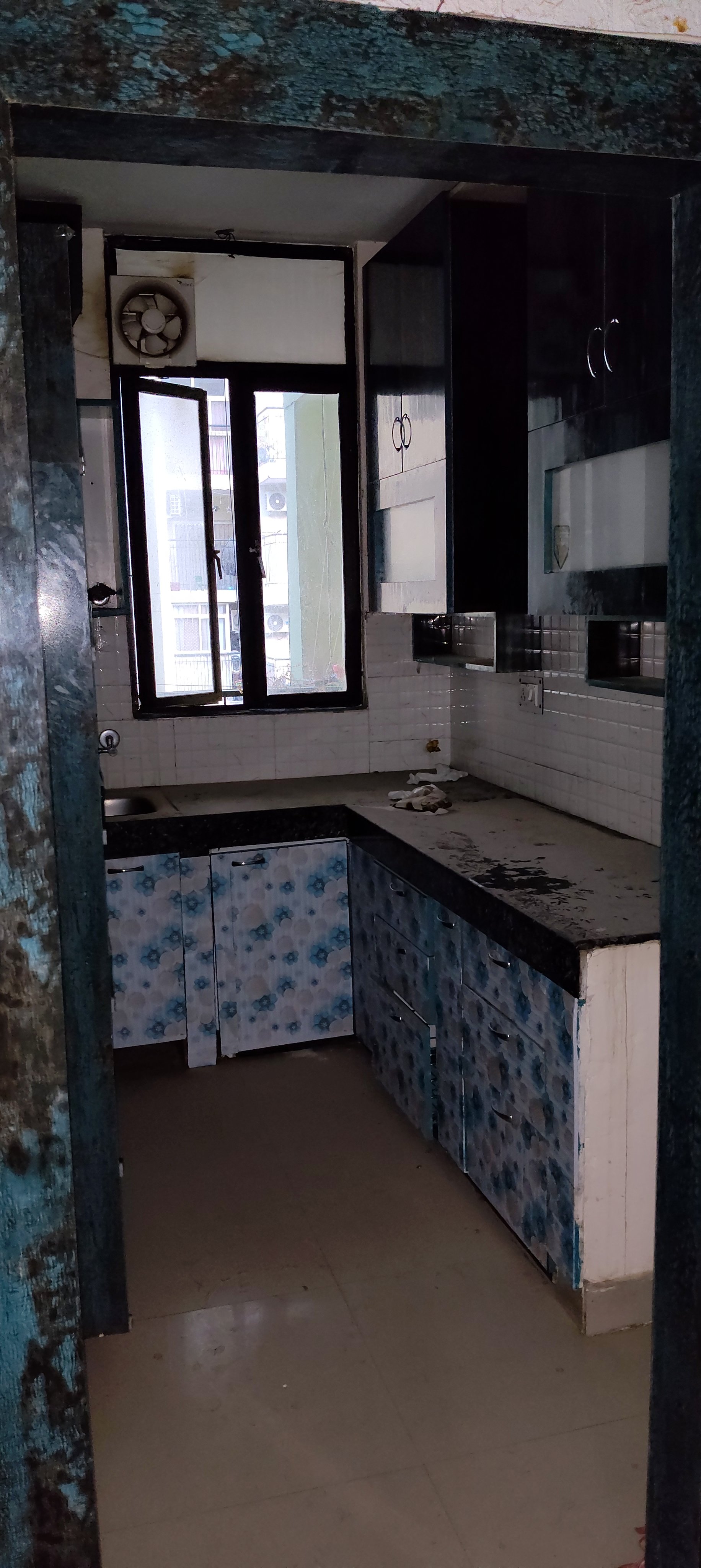 Spacious 3BHK Semi-Furnished Flat for Rent