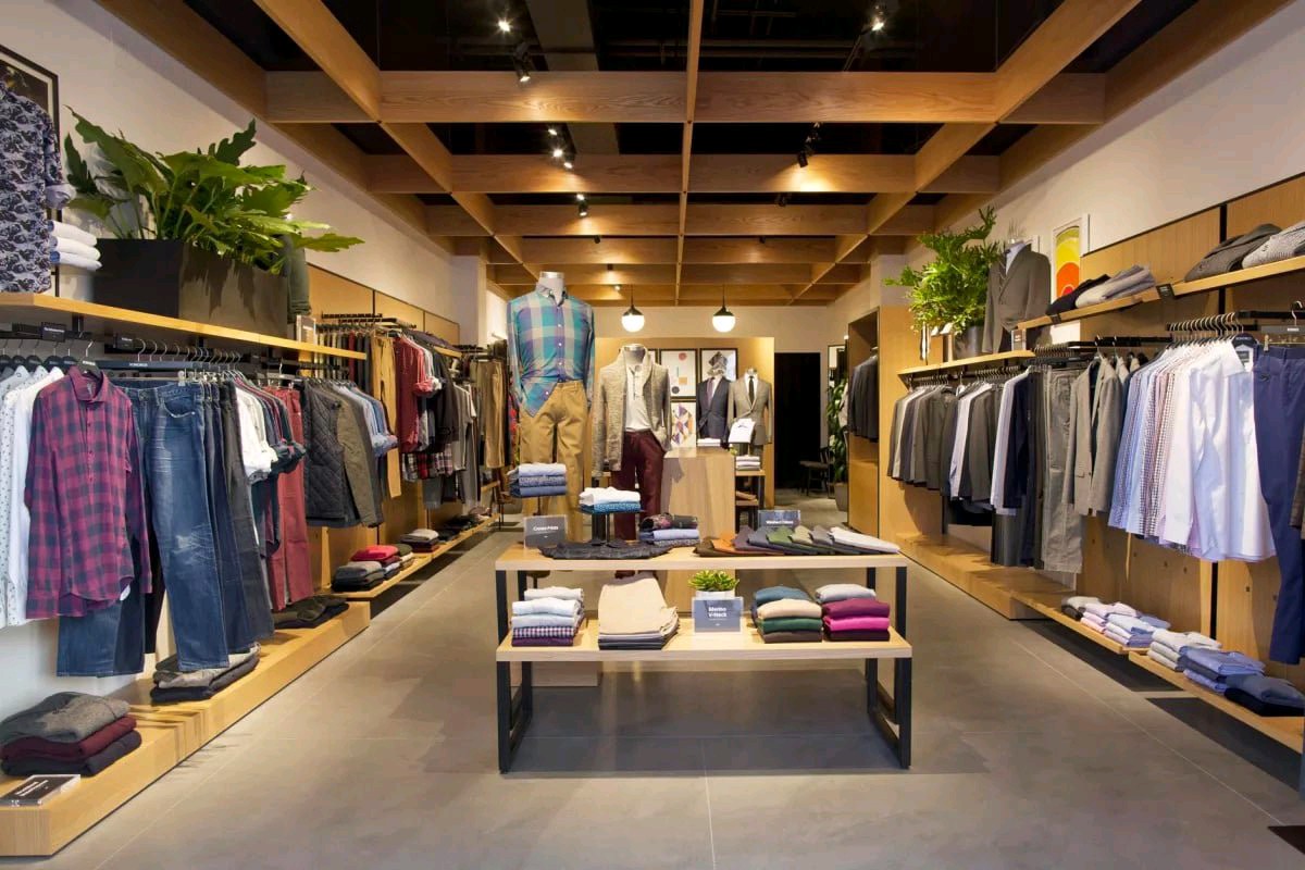 Prime Showroom Space Available — photo 1