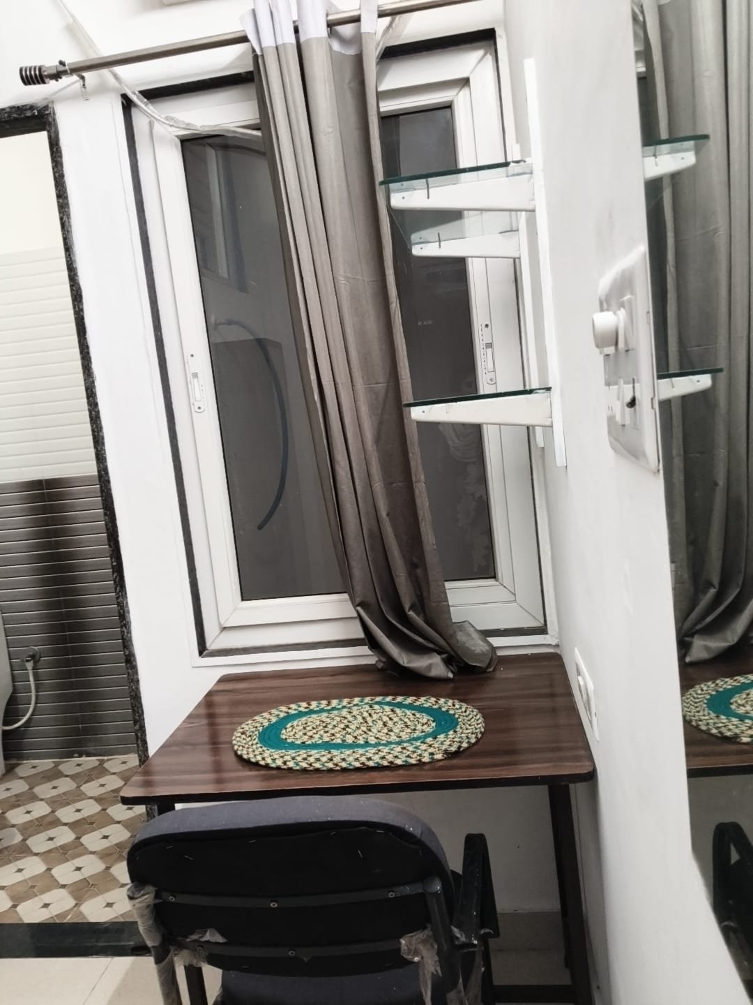 Fully Furnished Hostel and PG Rooms with Balcony — photo 1