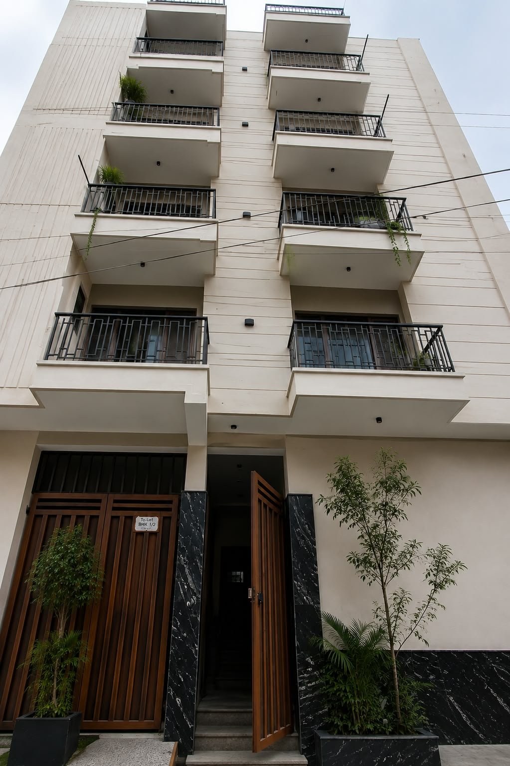 2 BHK room nearest metro