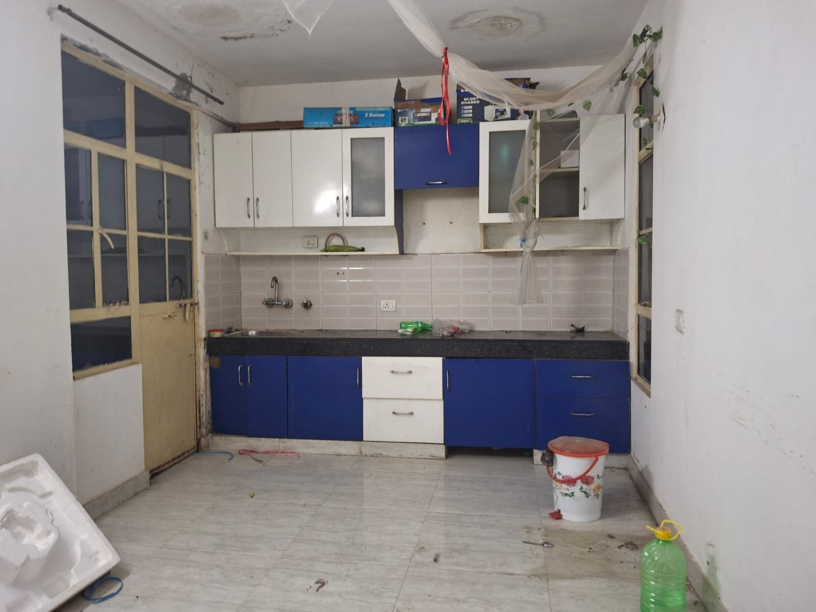 2BHK Semi-furnished Flat for rent — photo 1