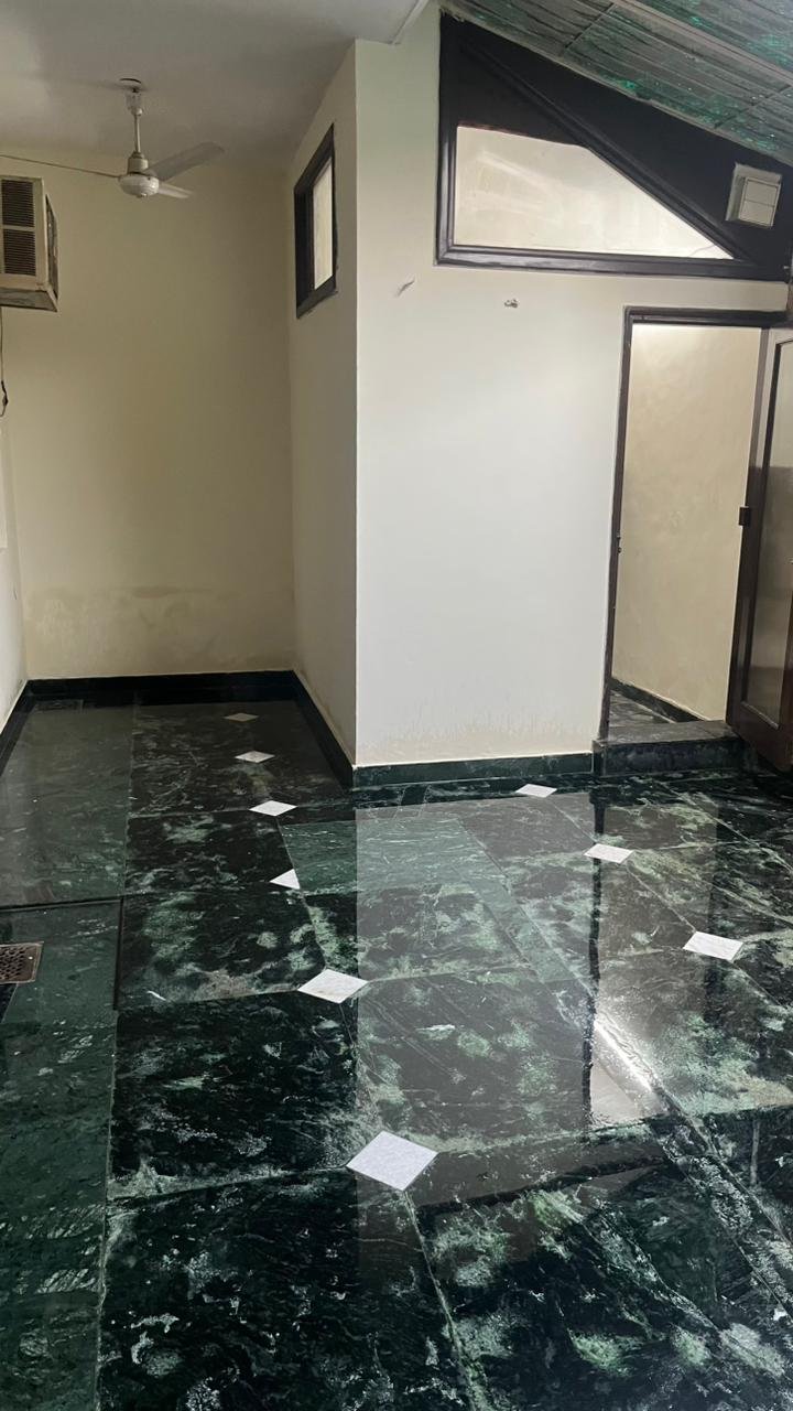 Charming 2BHK Furnished Flat for Rent — photo 1