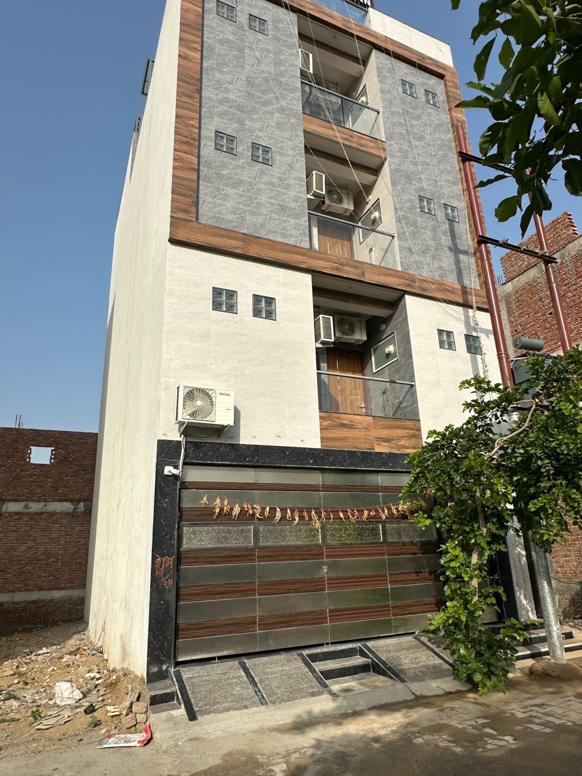 2BHK Furnished Room for rent in Location set — photo 1