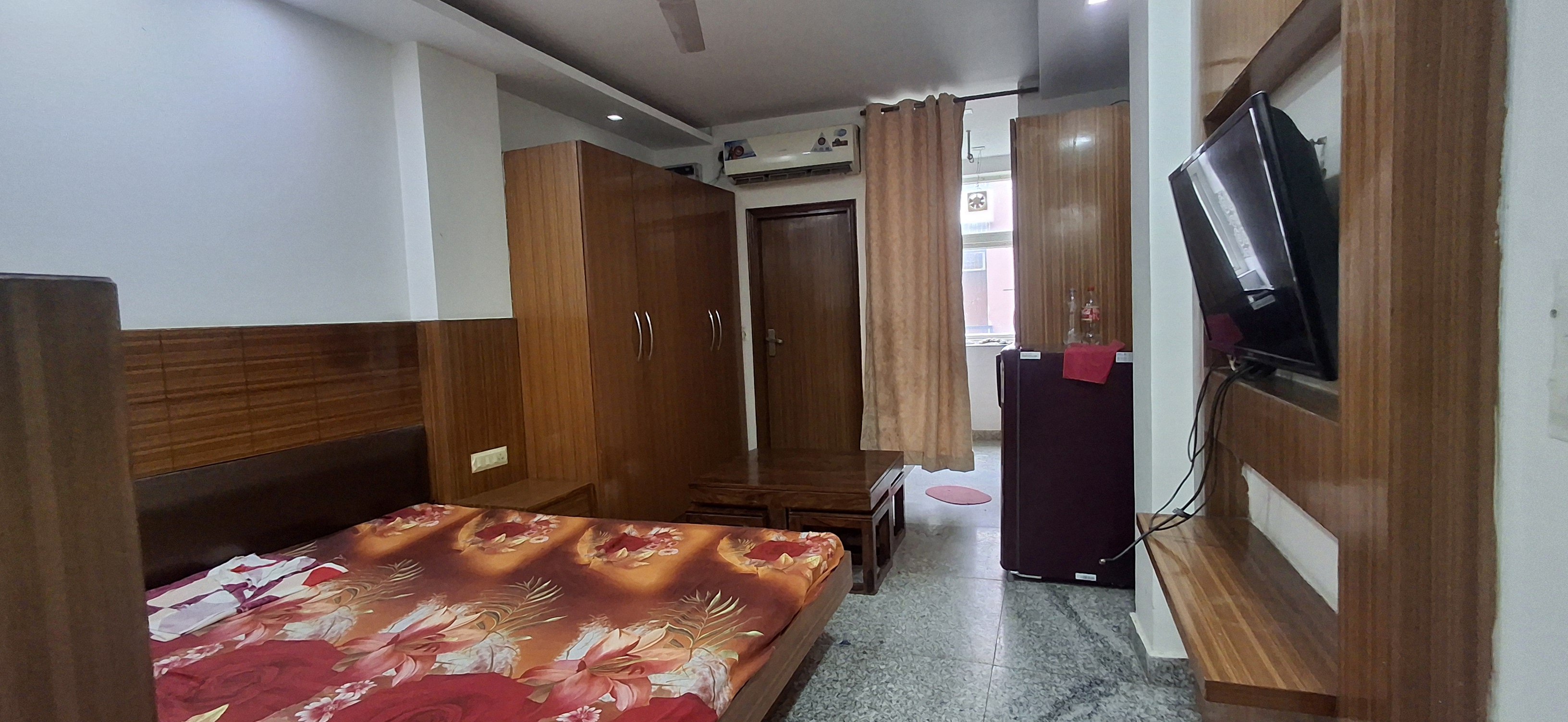 Fully Furnished 1RK Studio Apartment for Rent in Sushant Lok 1, Gurugram — photo 1