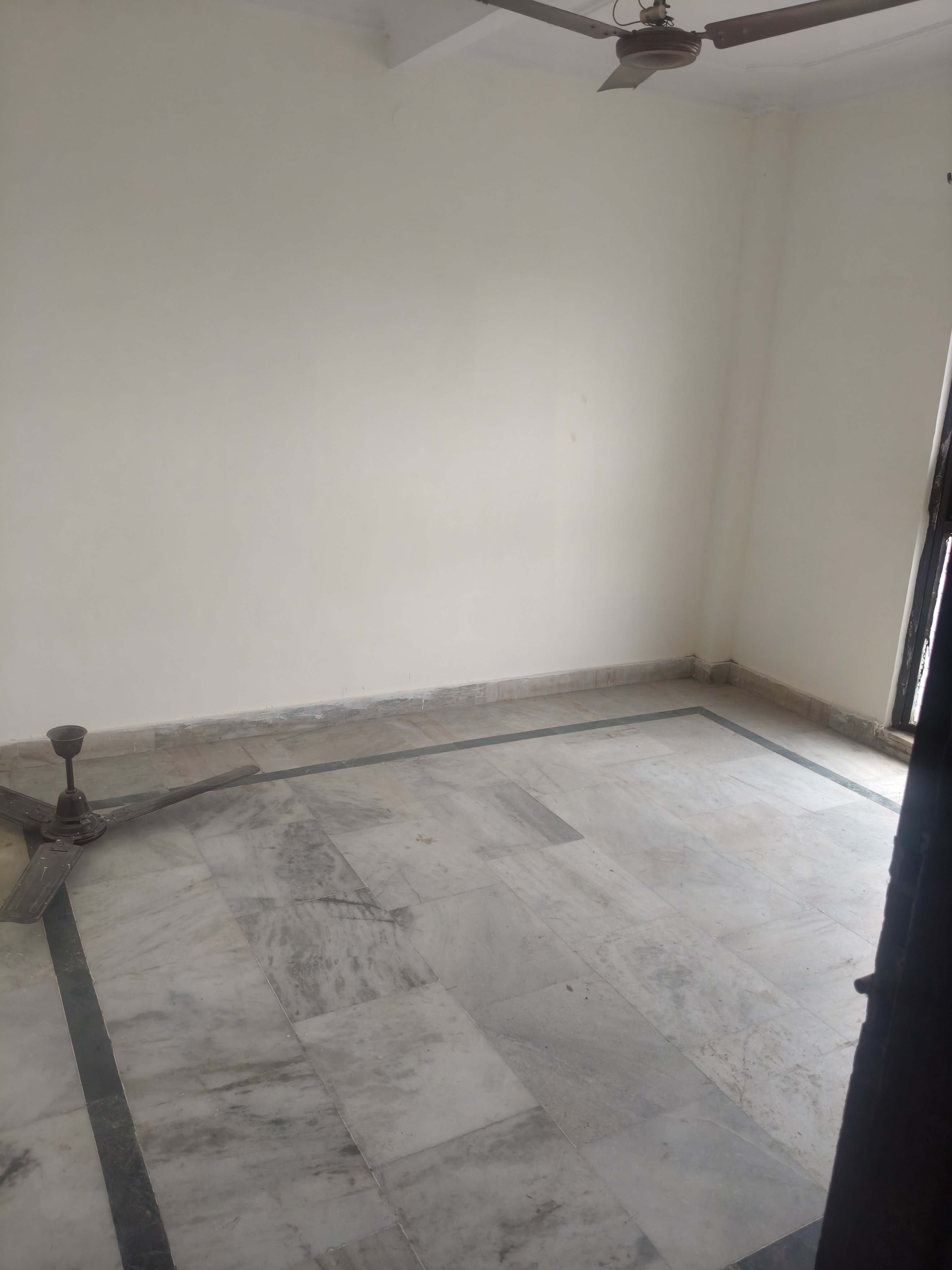 Spacious 2BHK Unfurnished House for Rent — photo 1
