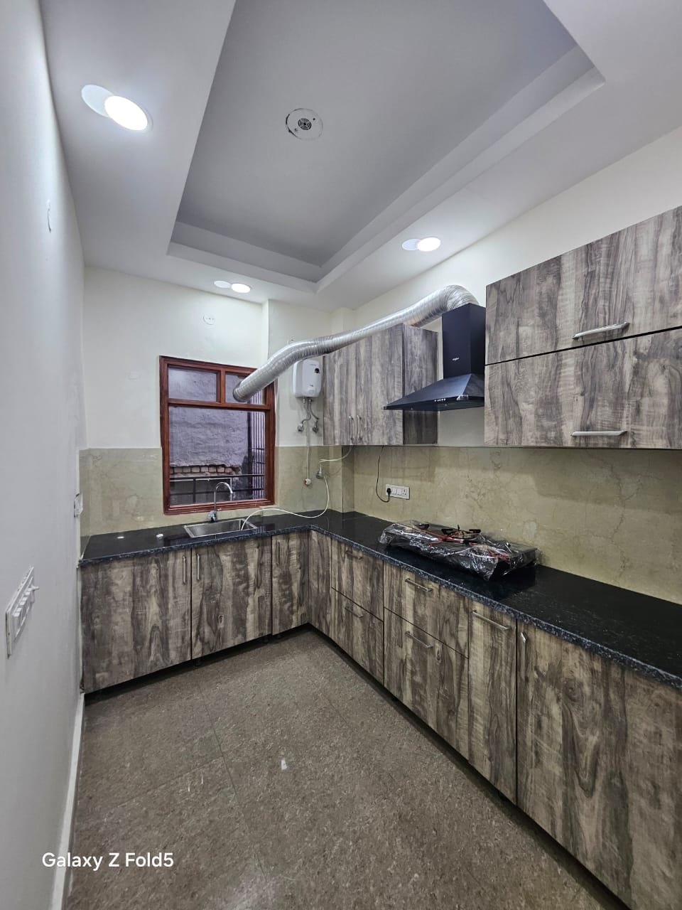 2BHK Furnished Room for rent in Location set