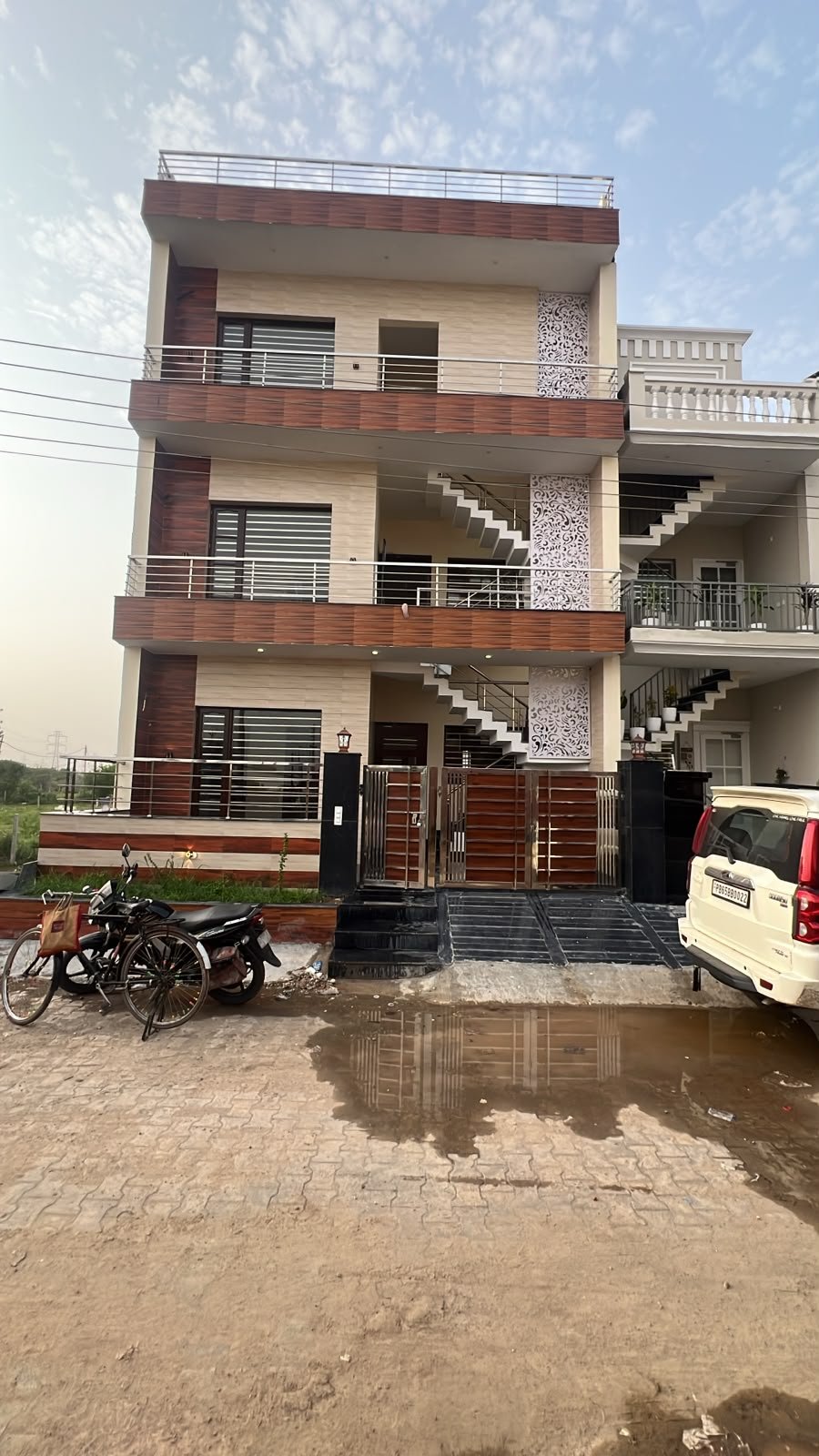2BHK Semi-furnished Room for rent in Location set — photo 1
