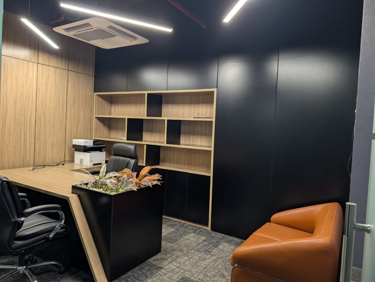 office space available for rent