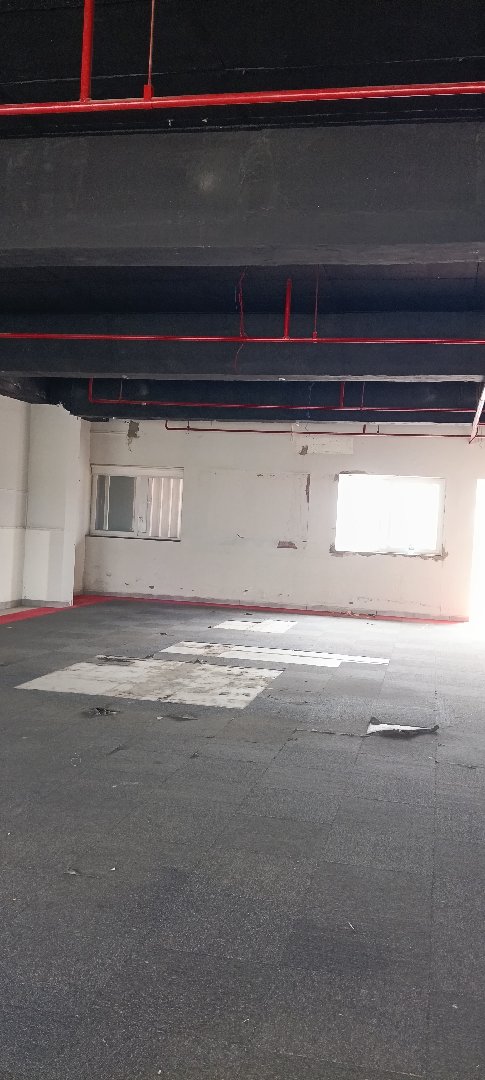 Spacious 2000 sq ft Fully Furnished Office Space for Rent in Sector 82