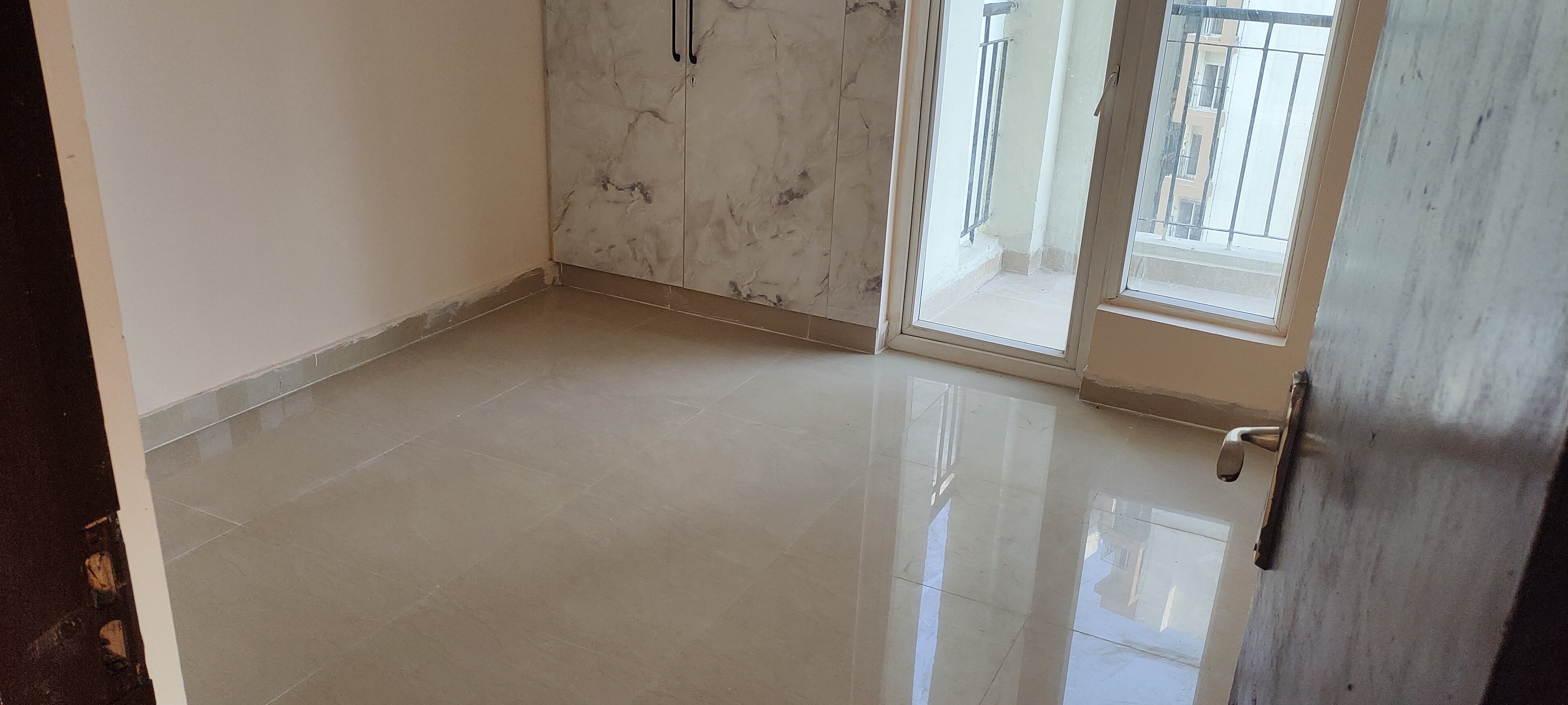 Charming 1BHK Semi-Furnished Flat for Rent